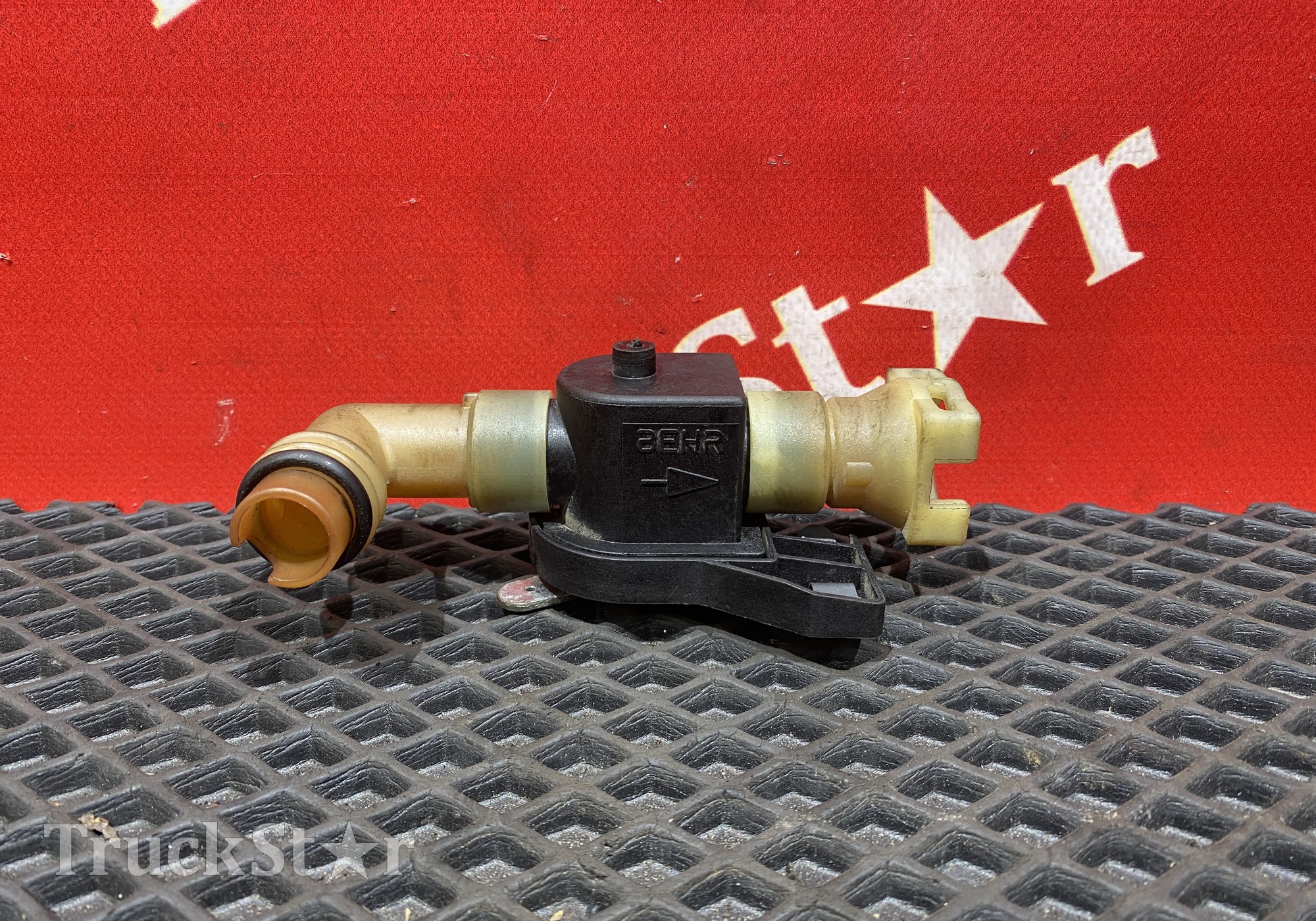 1935413 Кран отопителя 2020г для Daf XF95