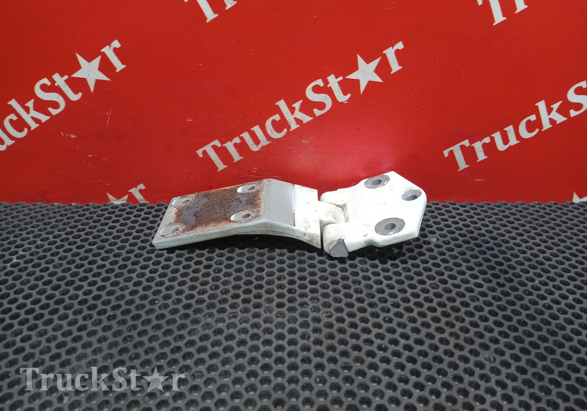 1314897 Петля двери 2019г для Daf XF105