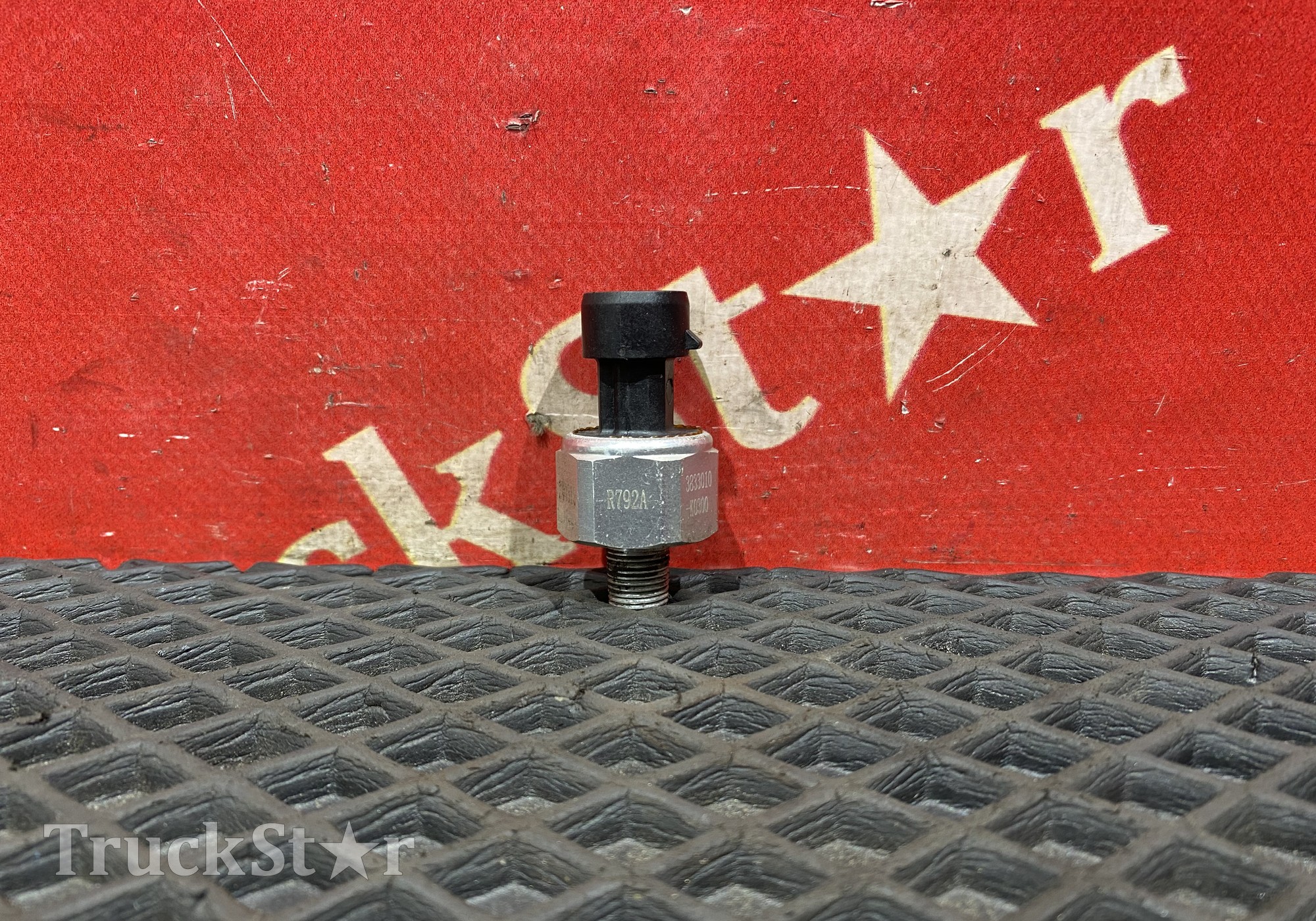 3833010K0300 Датчик засора воздушного фильтра 2024г. для DongFeng GX DFH4180