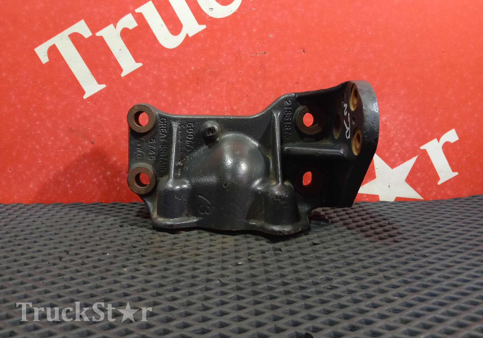 21861873 Кронштейн ролика натяжителя для Volvo