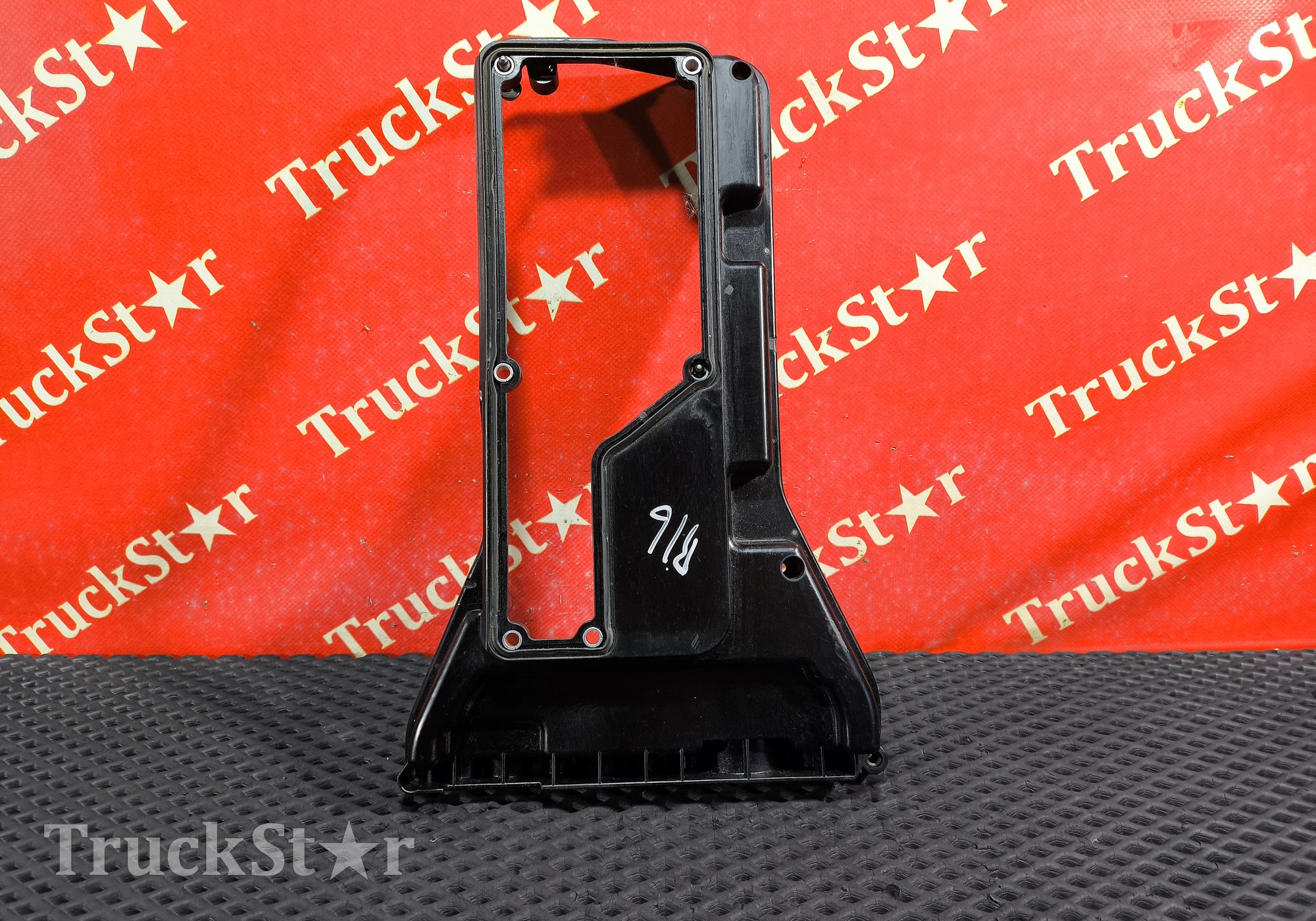 7482238818 Корпус отделения жгутов 2016г. для Renault T (с 2013)