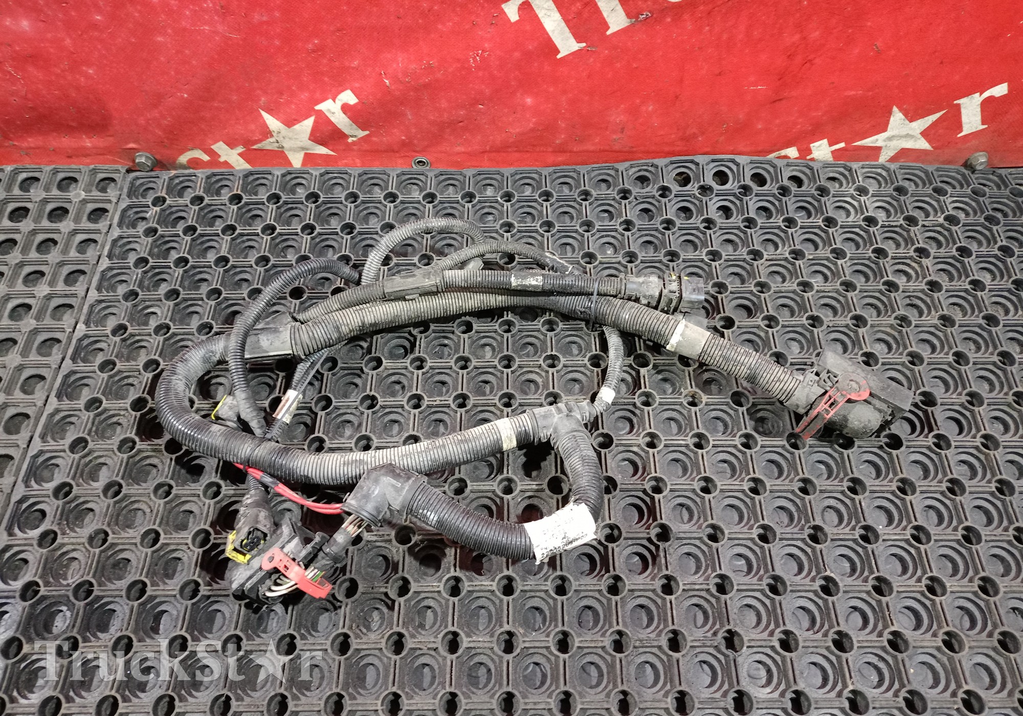 22046285 Проводка шасси центральная для Volvo