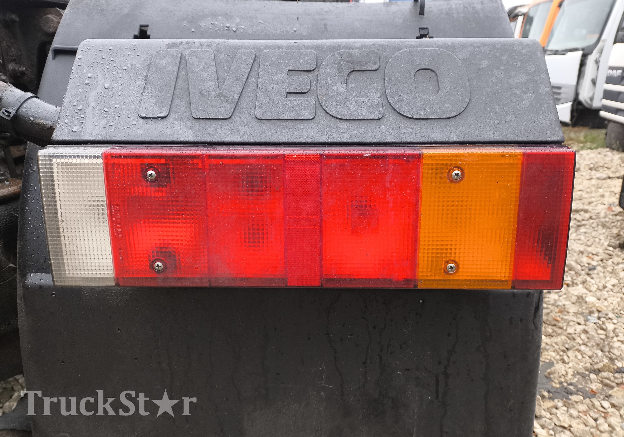 99463242 Фонарь задний правый для Iveco Eurotrakker