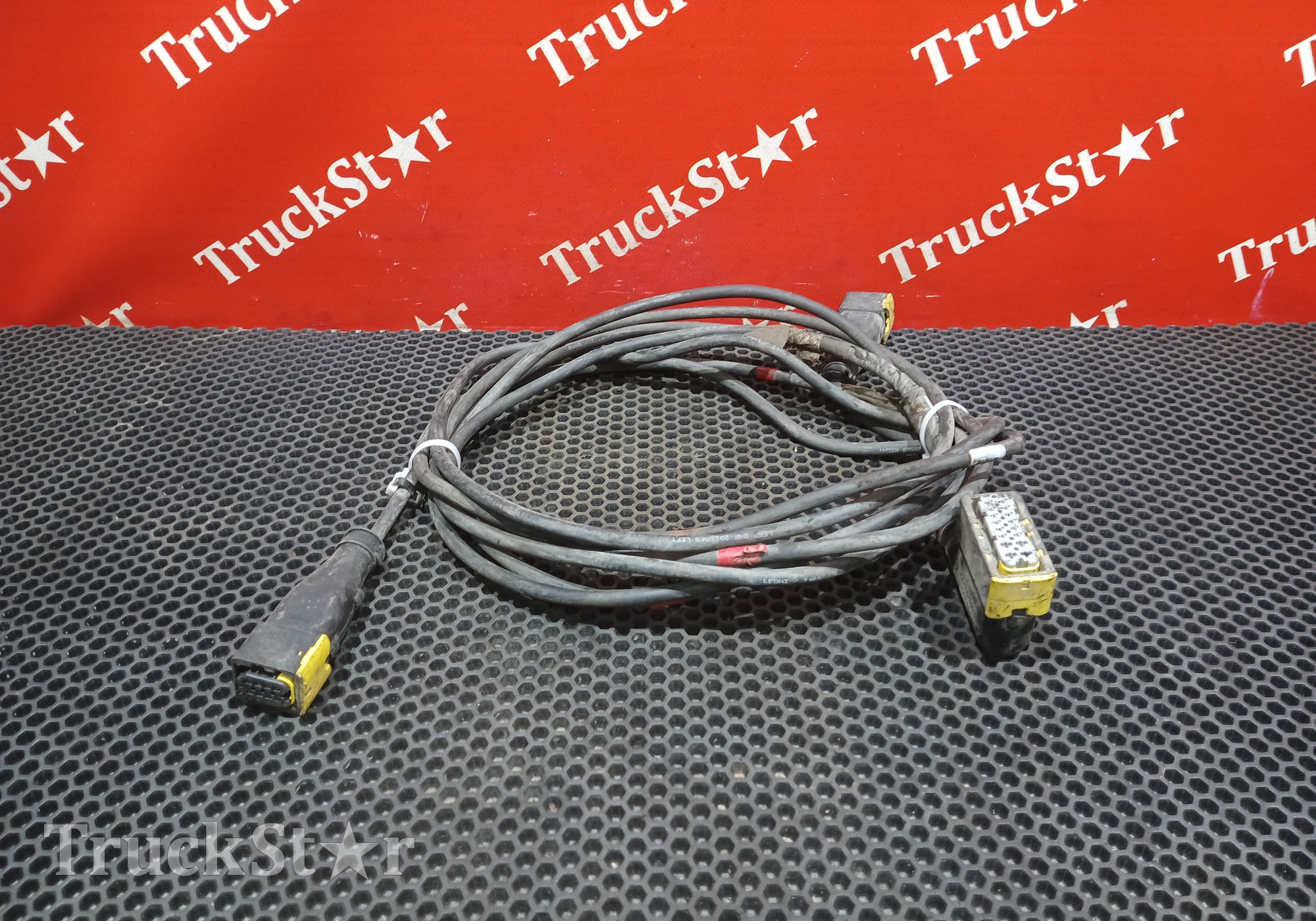 2042888 Проводка шасси для Daf XF106 (с 2012)