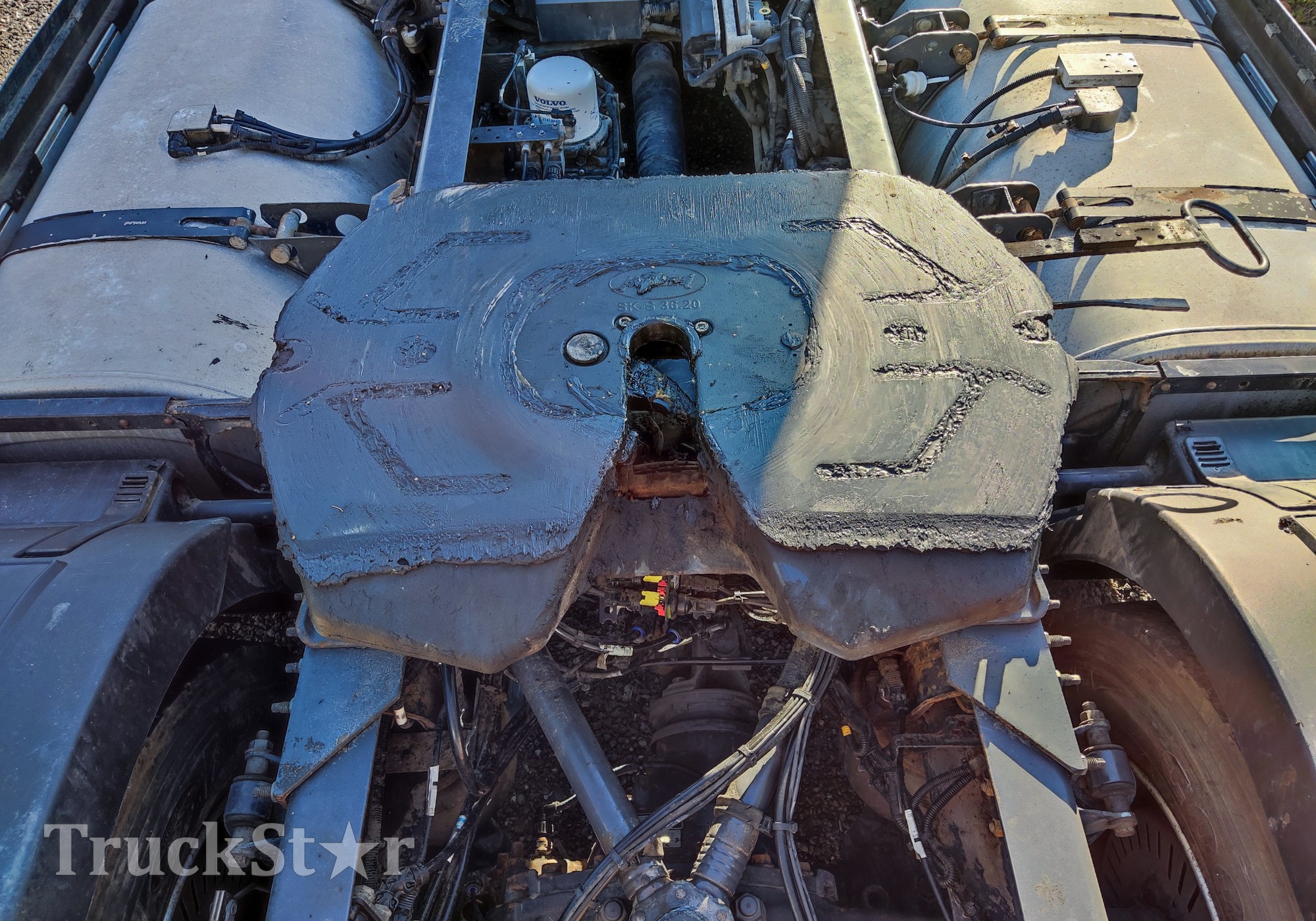 662129212 Седло SAF-HOLLAND 200мм для Volvo FM