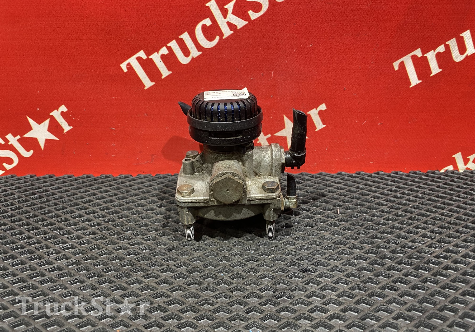3173150 Клапан ускорительный 2023г для Scania 3-series