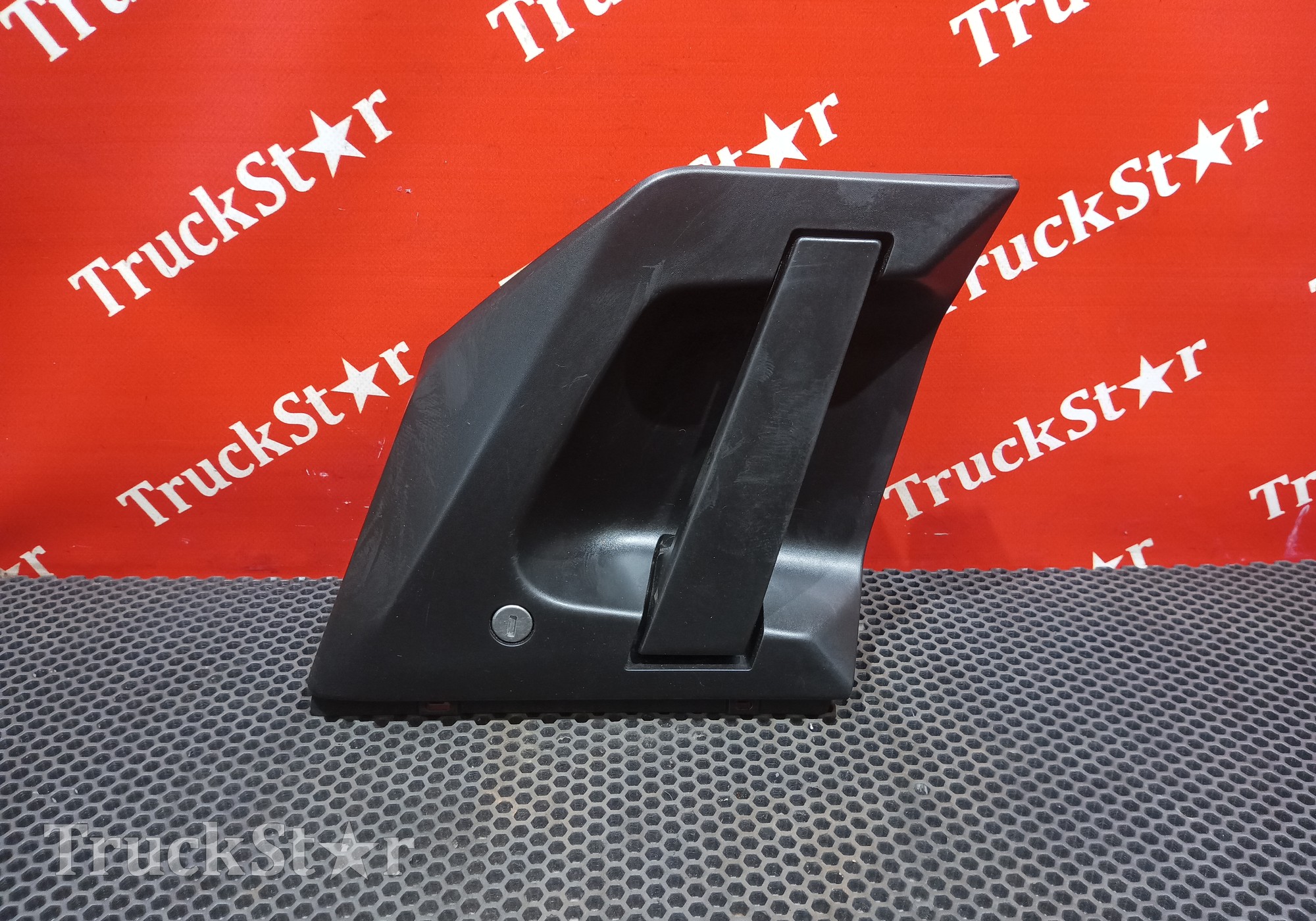 82275772 Ручка двери наружная левая 2020г. для Renault T (с 2013)