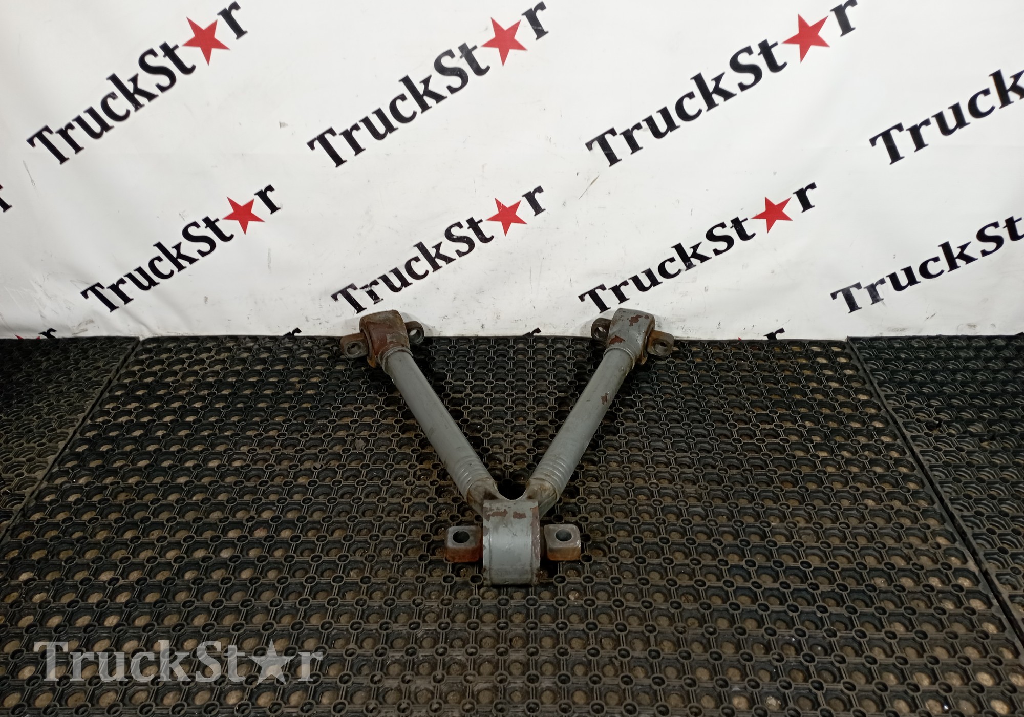 AZ9925522272 Тяга реактивная V-образная 2023г. для Sinotruk Sitrak C7H