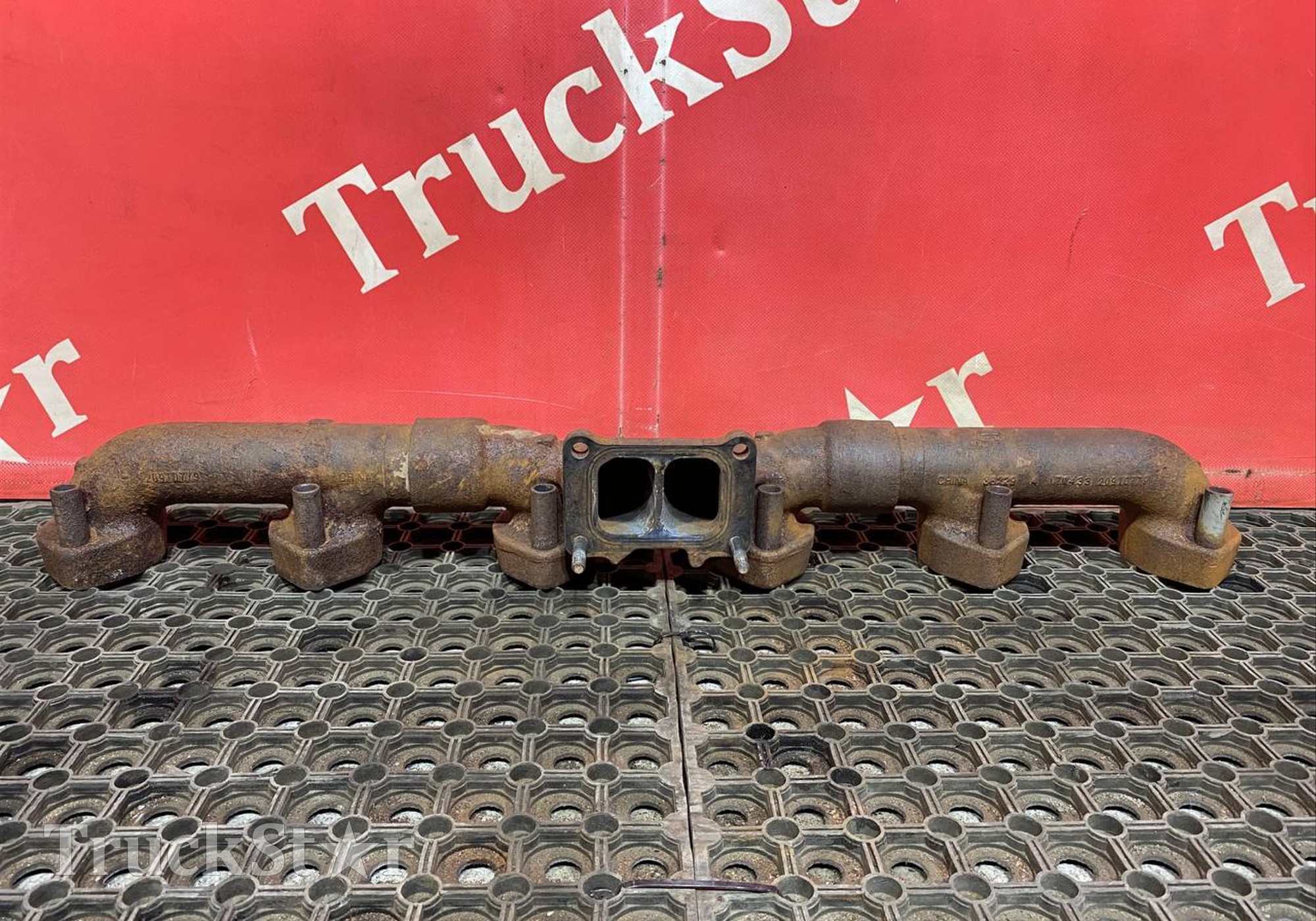 7421528906 Коллектор выпускной 2018г. для Volvo FH 4 (с 2012)