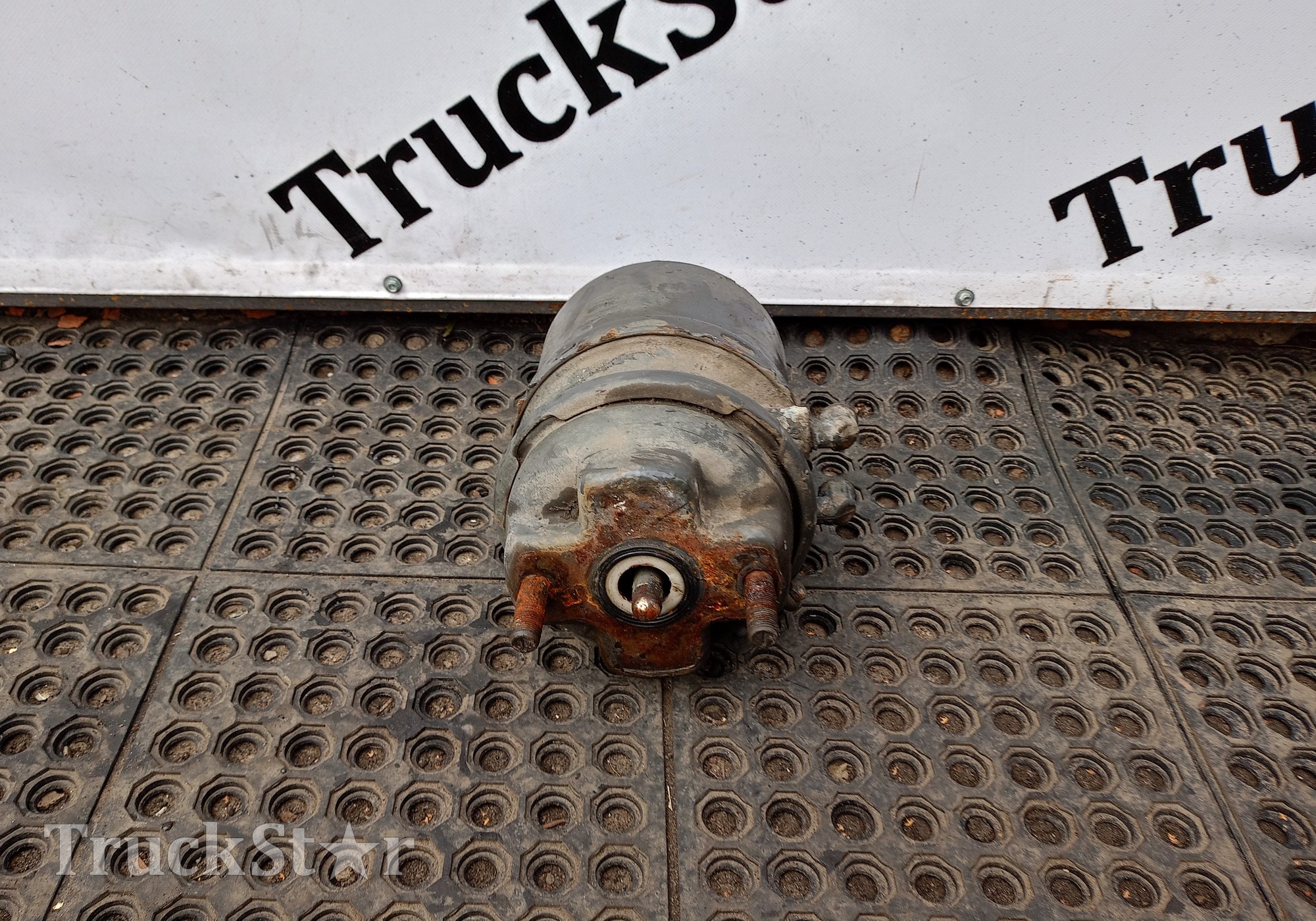 20721845 Энергоаккумулятор тормозной задний 2017 г. для Volvo FH
