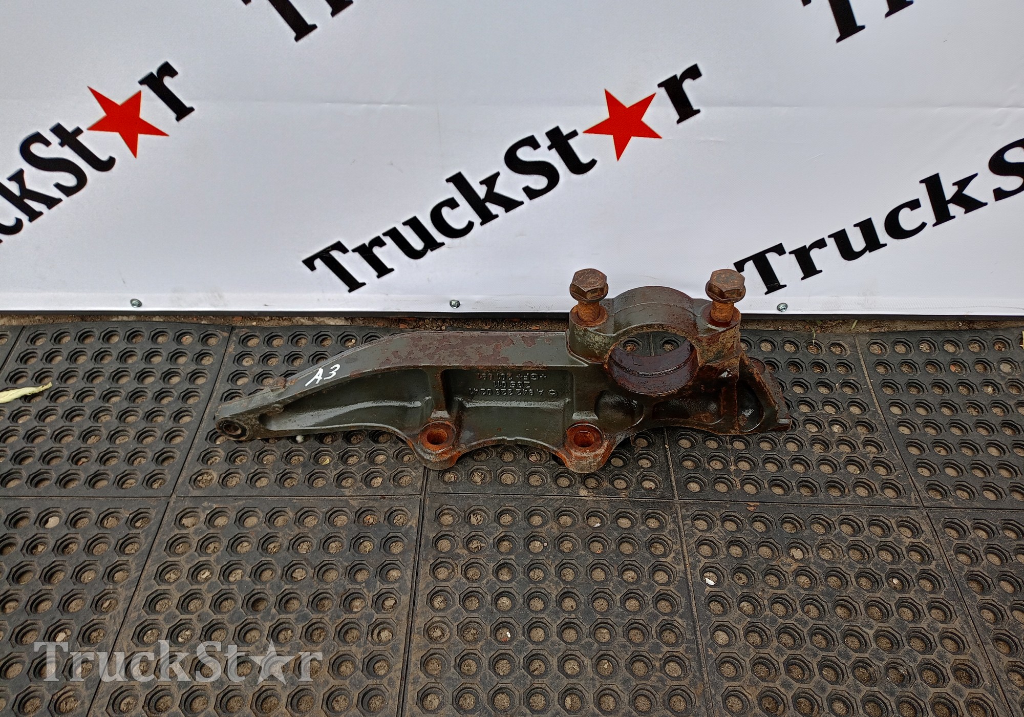 A9423280241 Кронштейн пневморессоры левый для Mercedes-Benz Actros