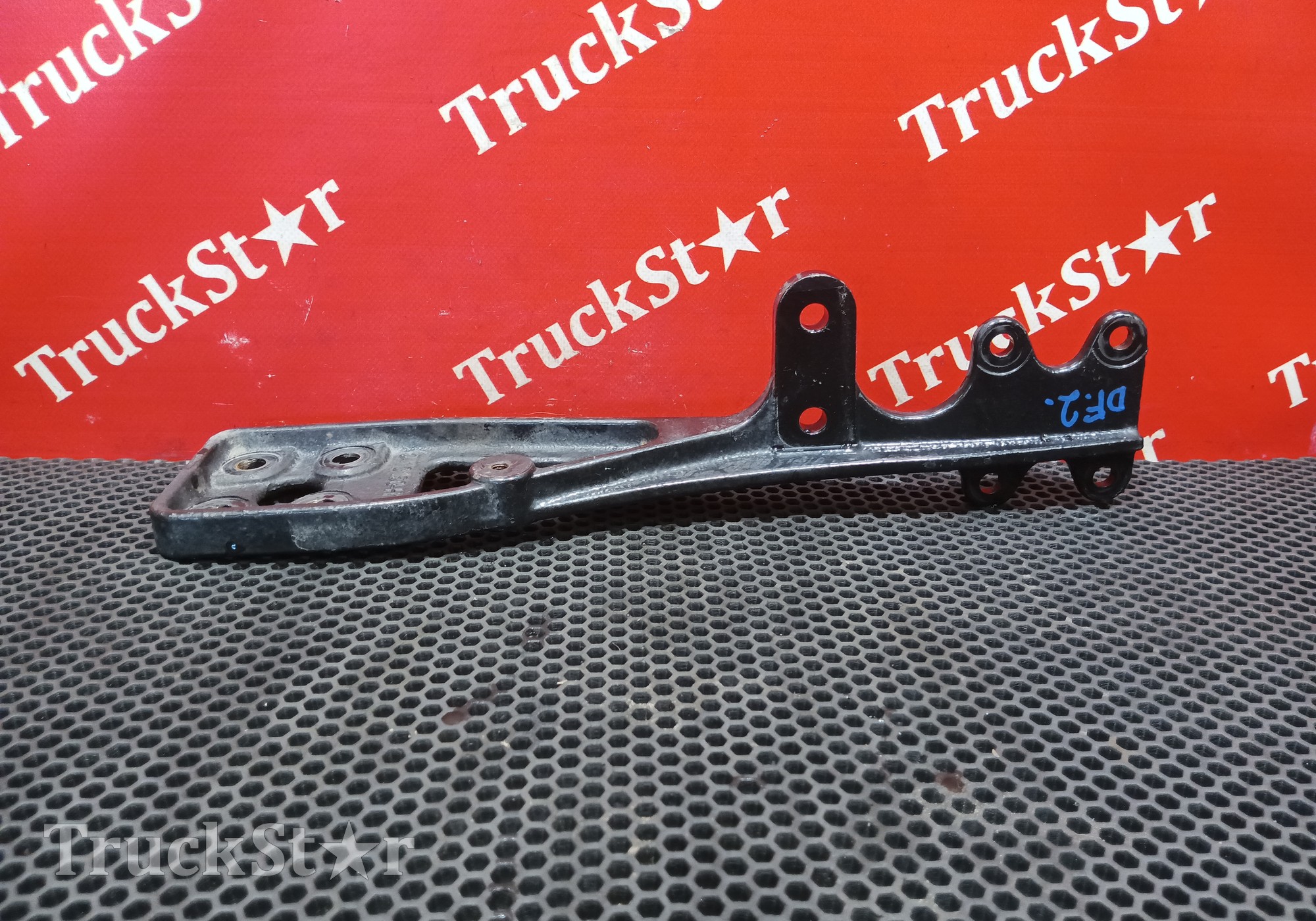 3405060H12B0 Кронштейн бачка ГУРа 2024г. для DongFeng GX DFH4180