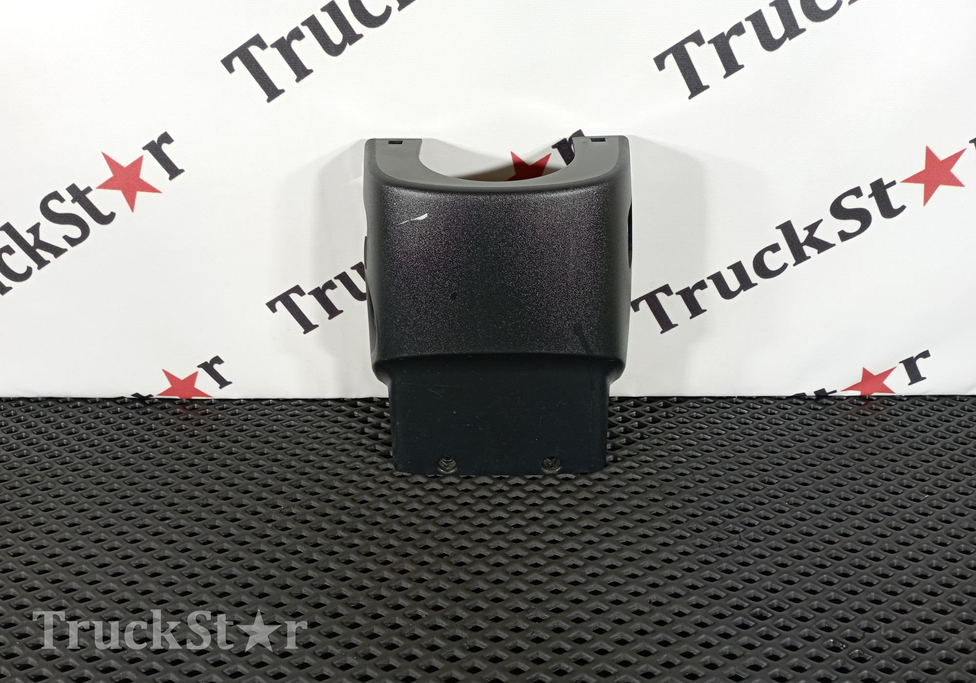 1864707 Кожух рулевой колонки 2018г для Daf XF106
