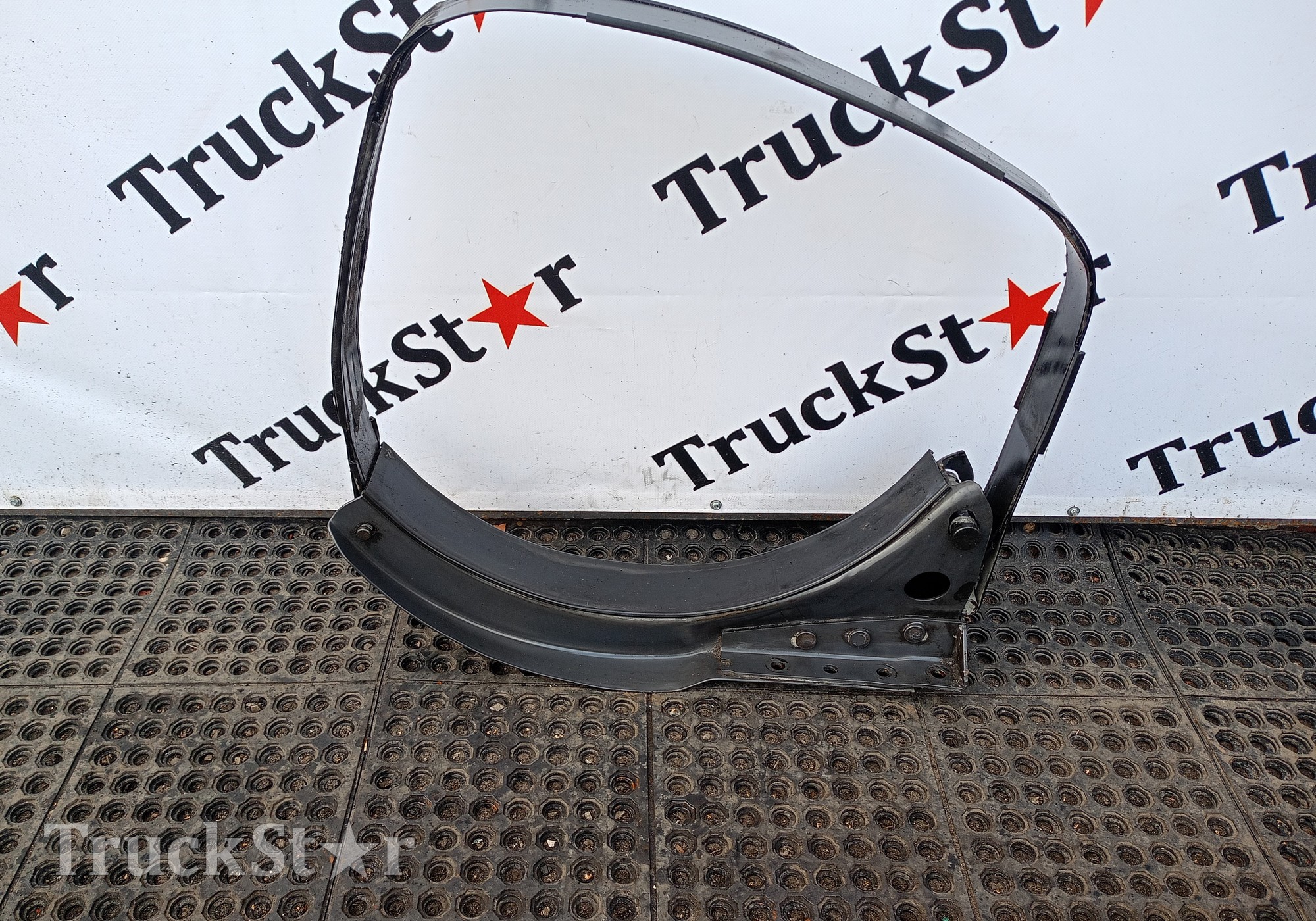 22739212 Кронштейн топливного бака 2019г. для Renault Premium