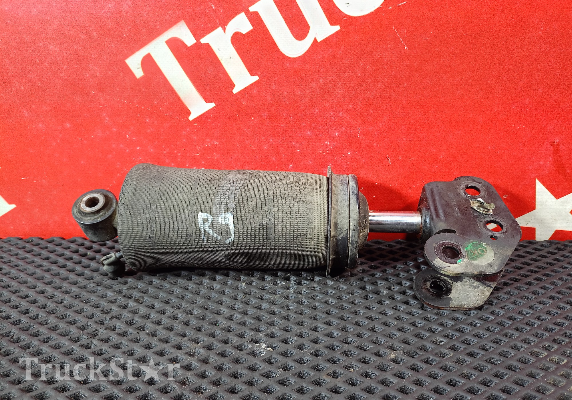 5010615879 Подушка кабины задняя для Renault Premium