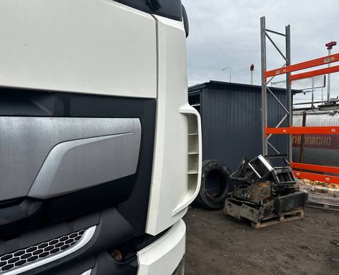 1835761 Угол кабины левый 2019г для Daf XF106 (с 2012)