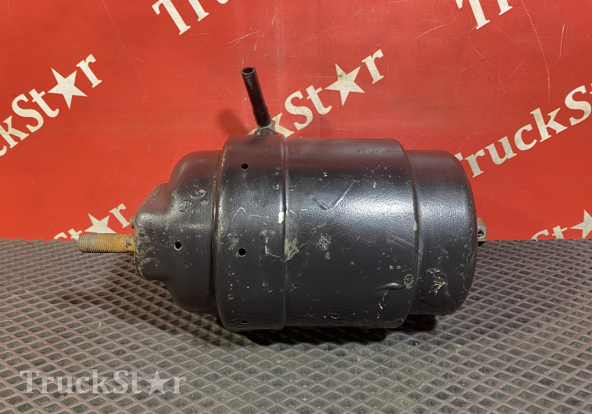 81504116015 Энергоаккумулятор тормозной 2019 г. для Man TGX TG3 (с 2020)