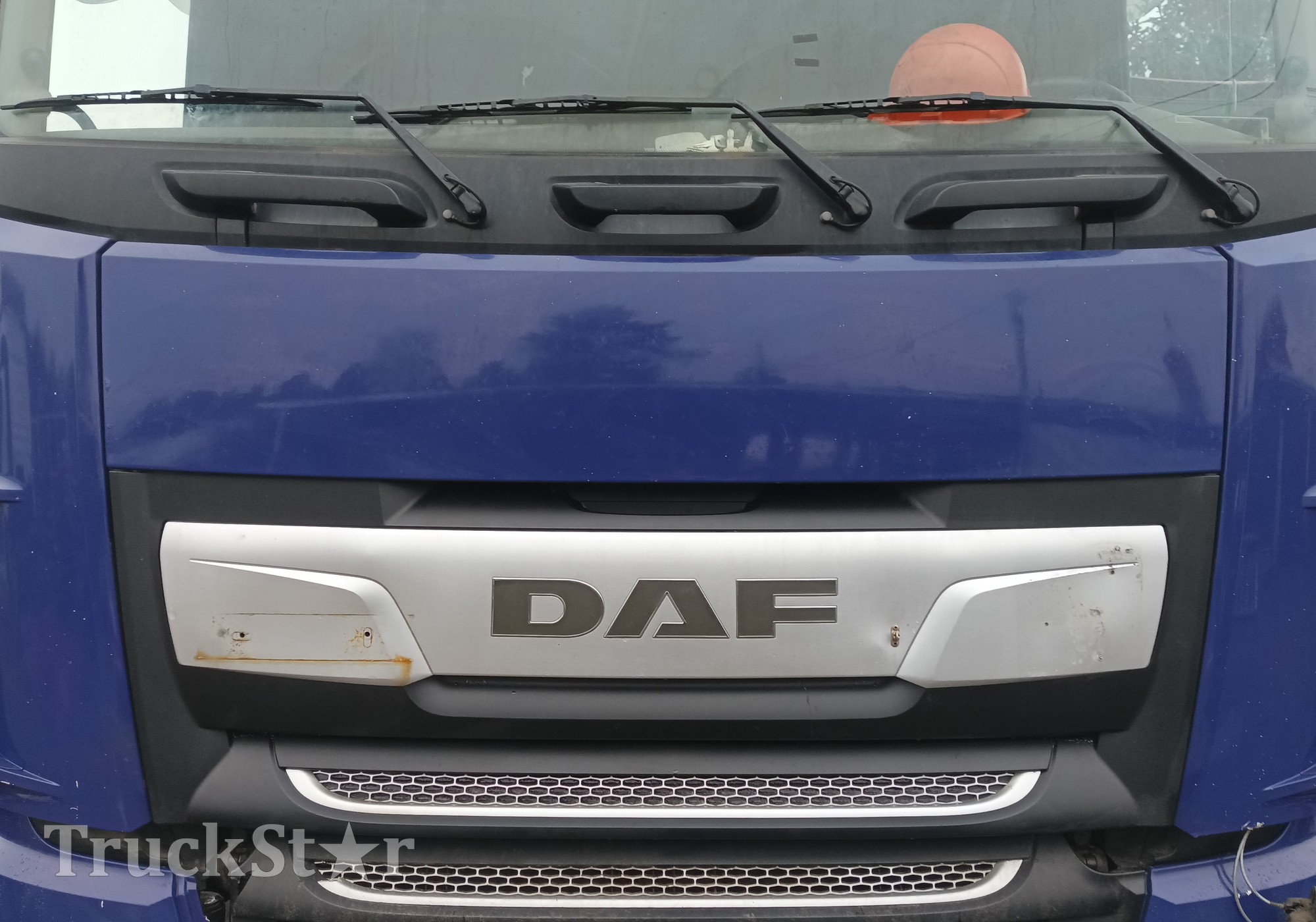 2191694 Капот 2018г для Daf XF106 (с 2012)