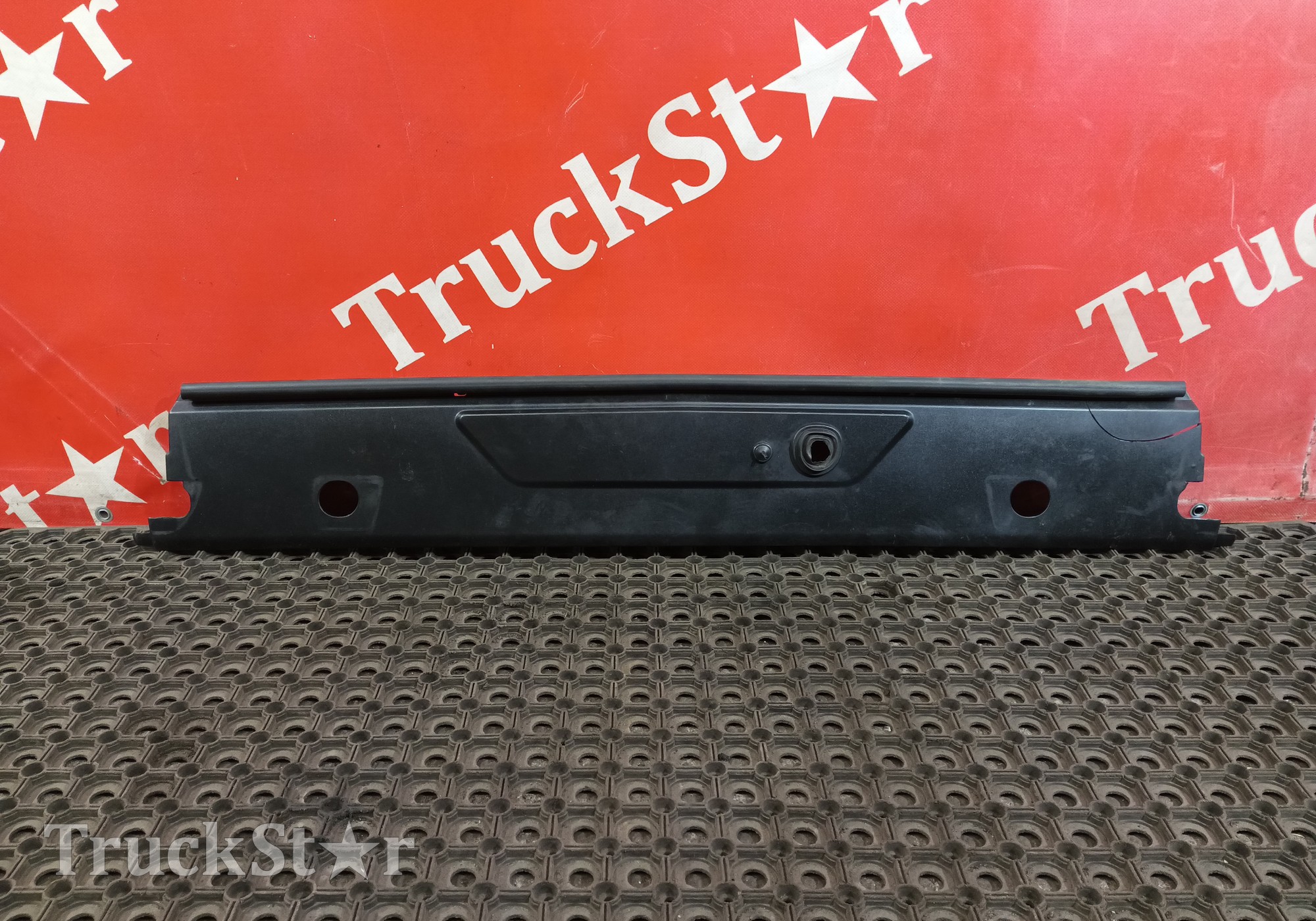 7484507762 Жабо (дефек) левое 2018г. для Renault T (с 2013)