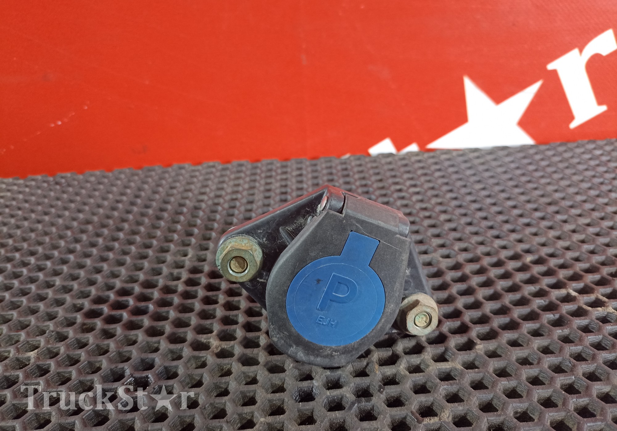 81254326042 Розетка фаркопа для Volvo FH