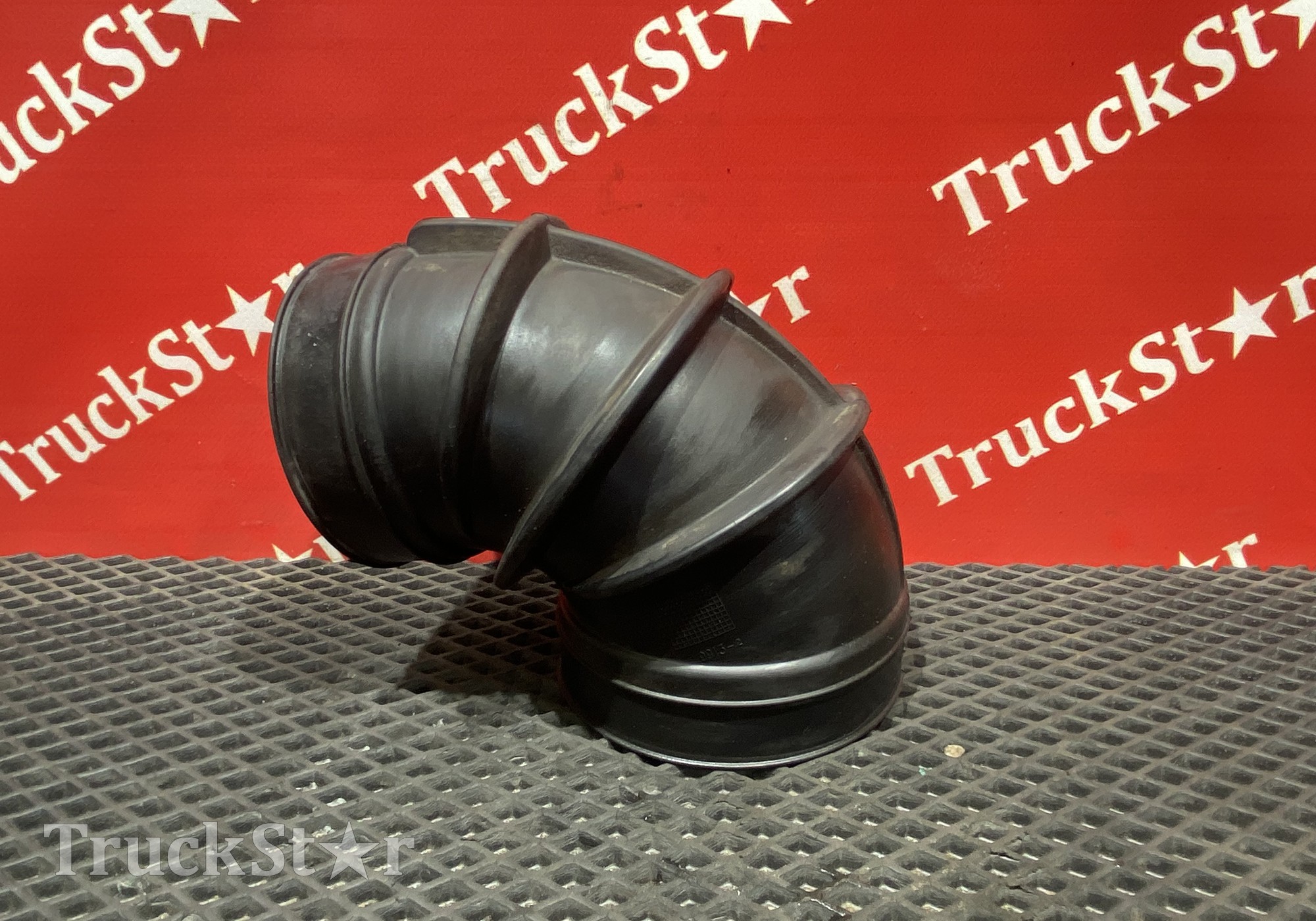 21288834 Патрубок воздушного фильтра для Volvo FH 3 (с 2008 по 2012)