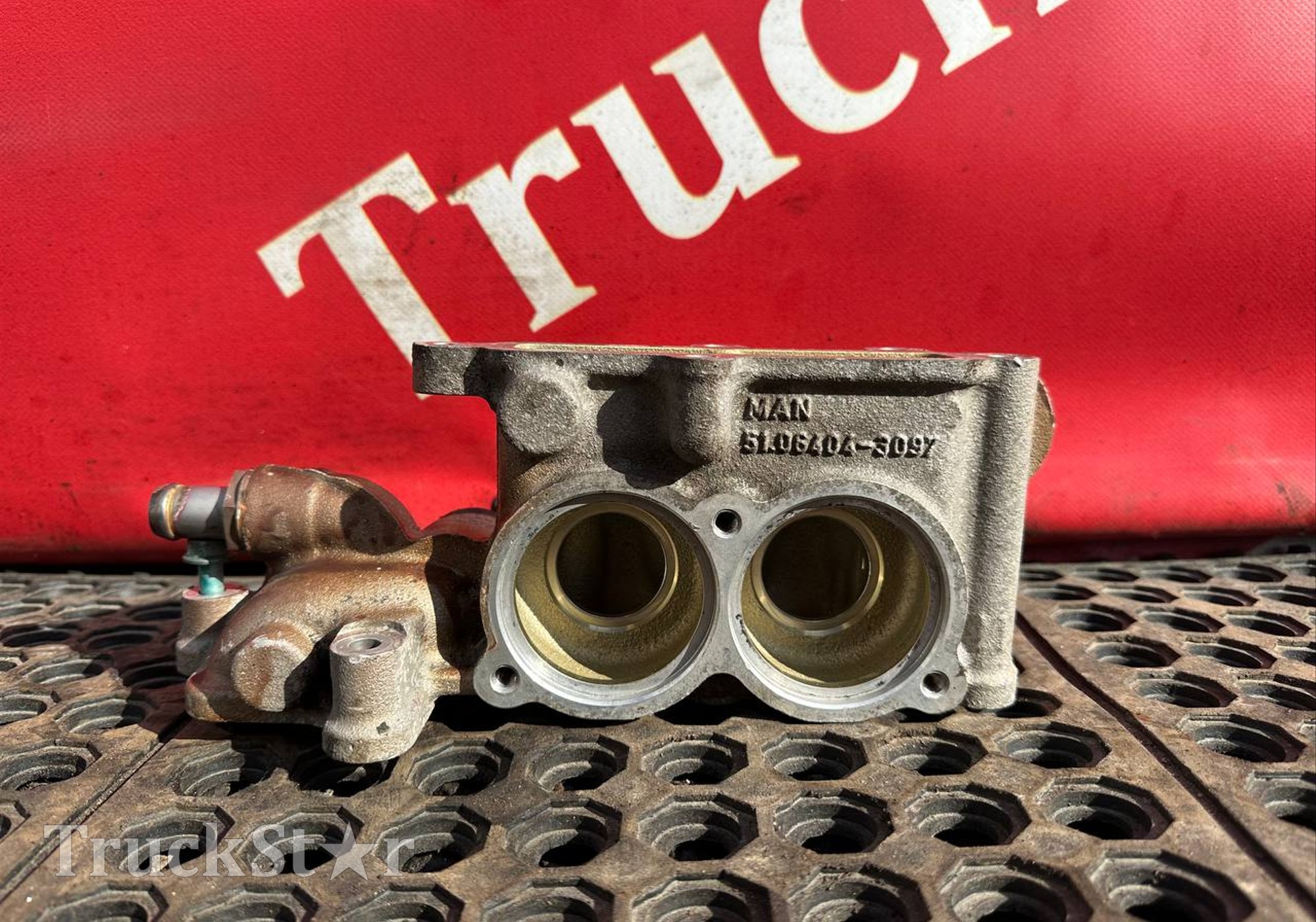 51064043097 Корпус термостат для Man TGX
