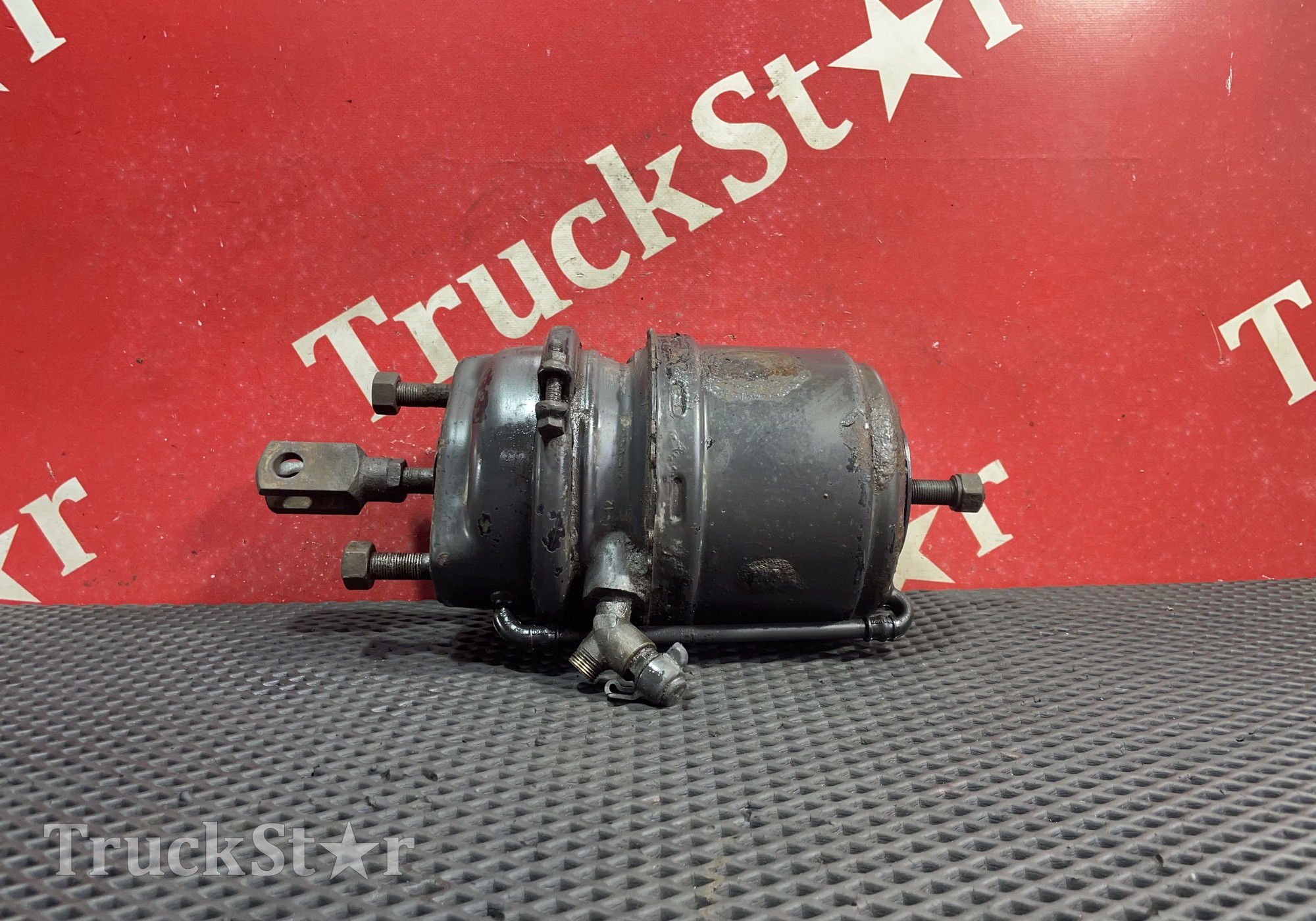 20533195 Энергоаккумулятор задний для Volvo FH