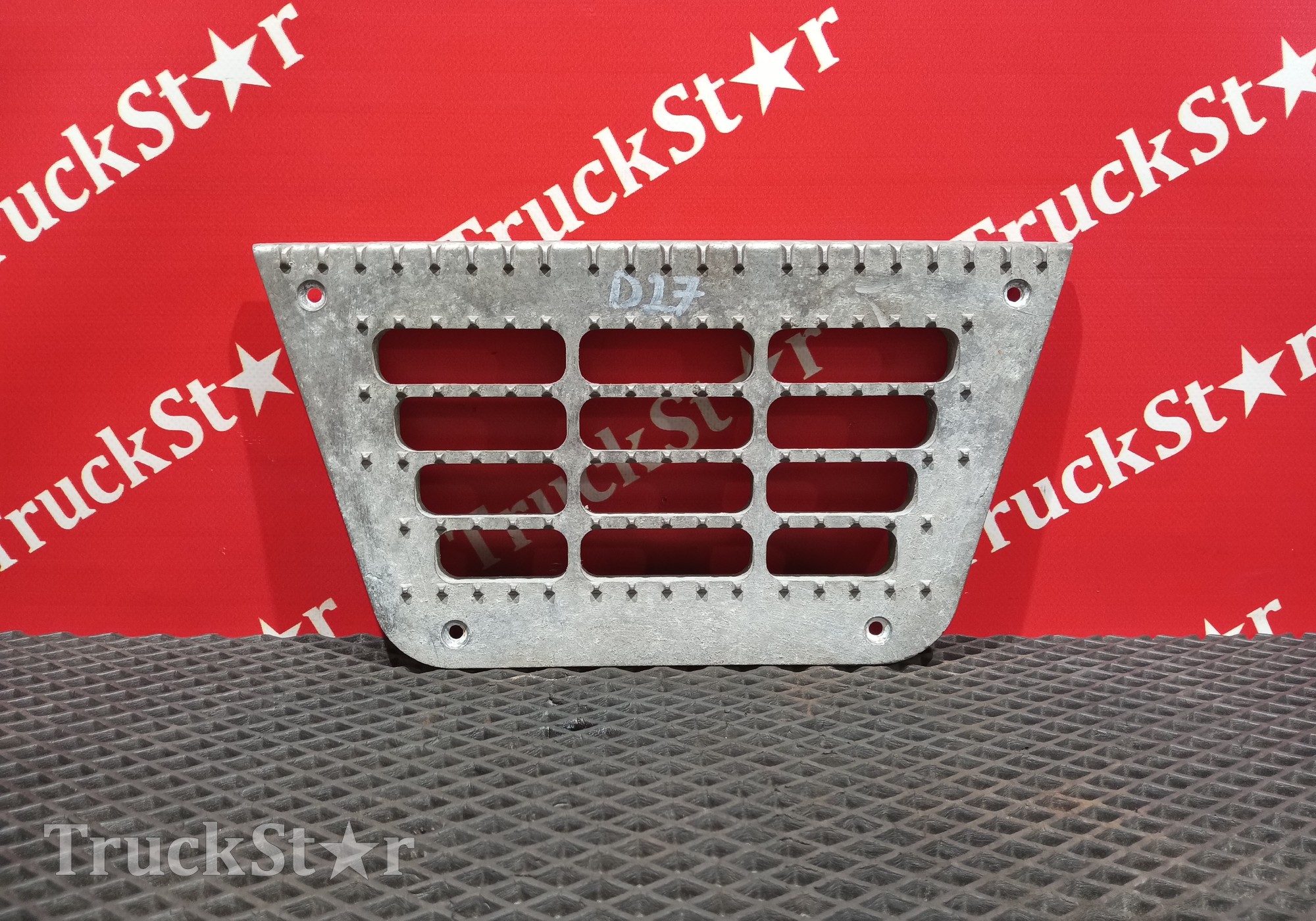 0673143 Площадка подножки для Daf XF95
