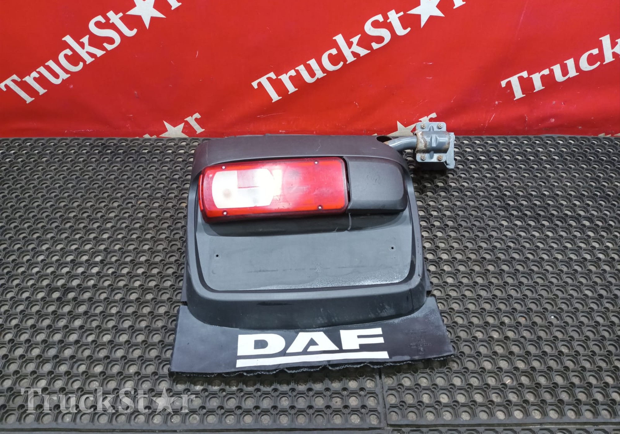 2120351 Крыло в сборе заднее левое задняя часть 2016г. для Daf XF106