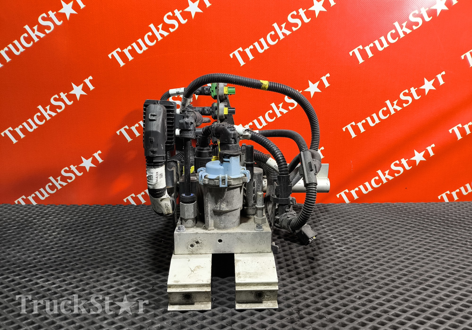 7422608252 Насос системы AdBlue для Volvo