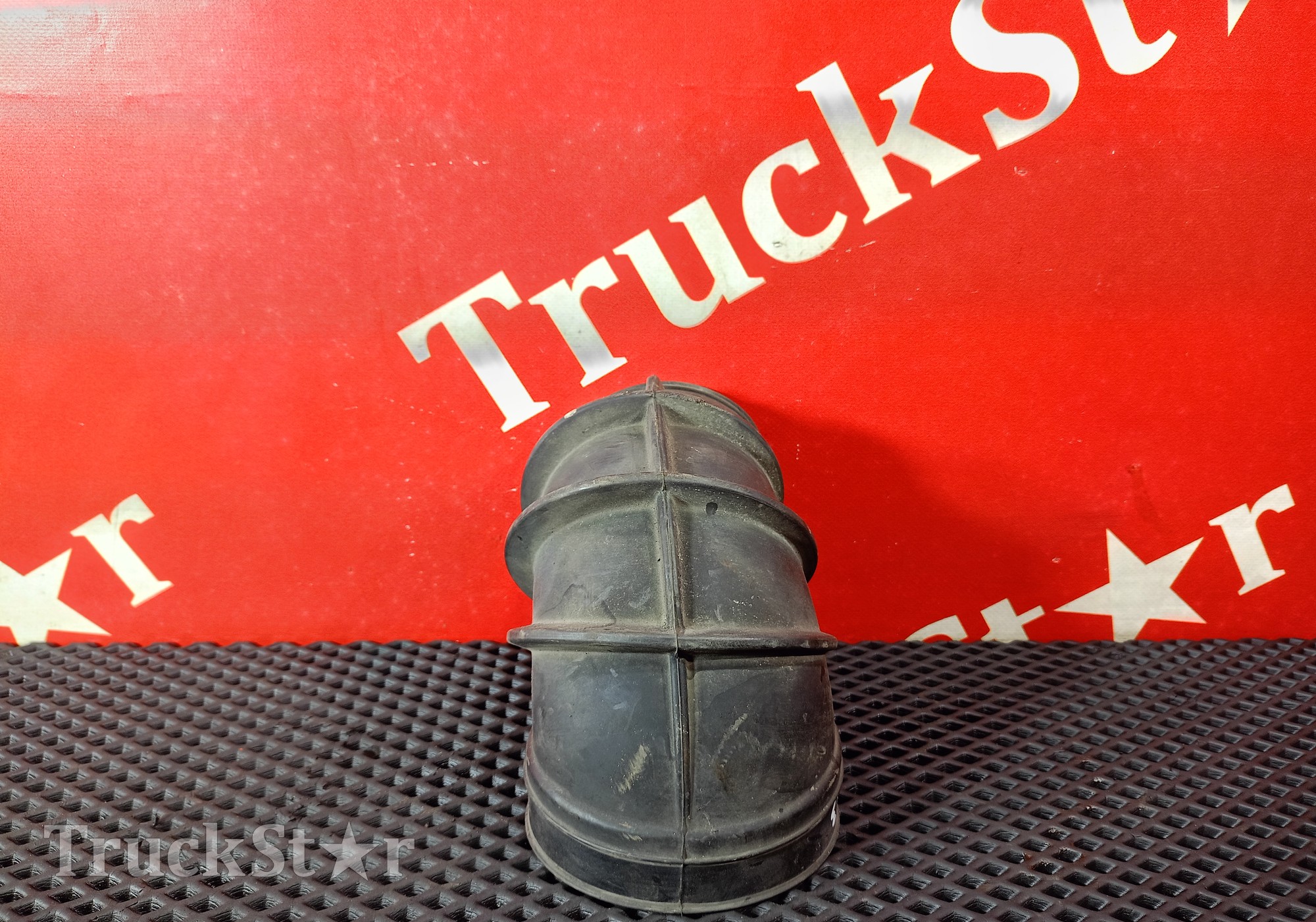 7421288834 Патрубок воздушного фильтра для Volvo FH 3 (с 2008 по 2012)
