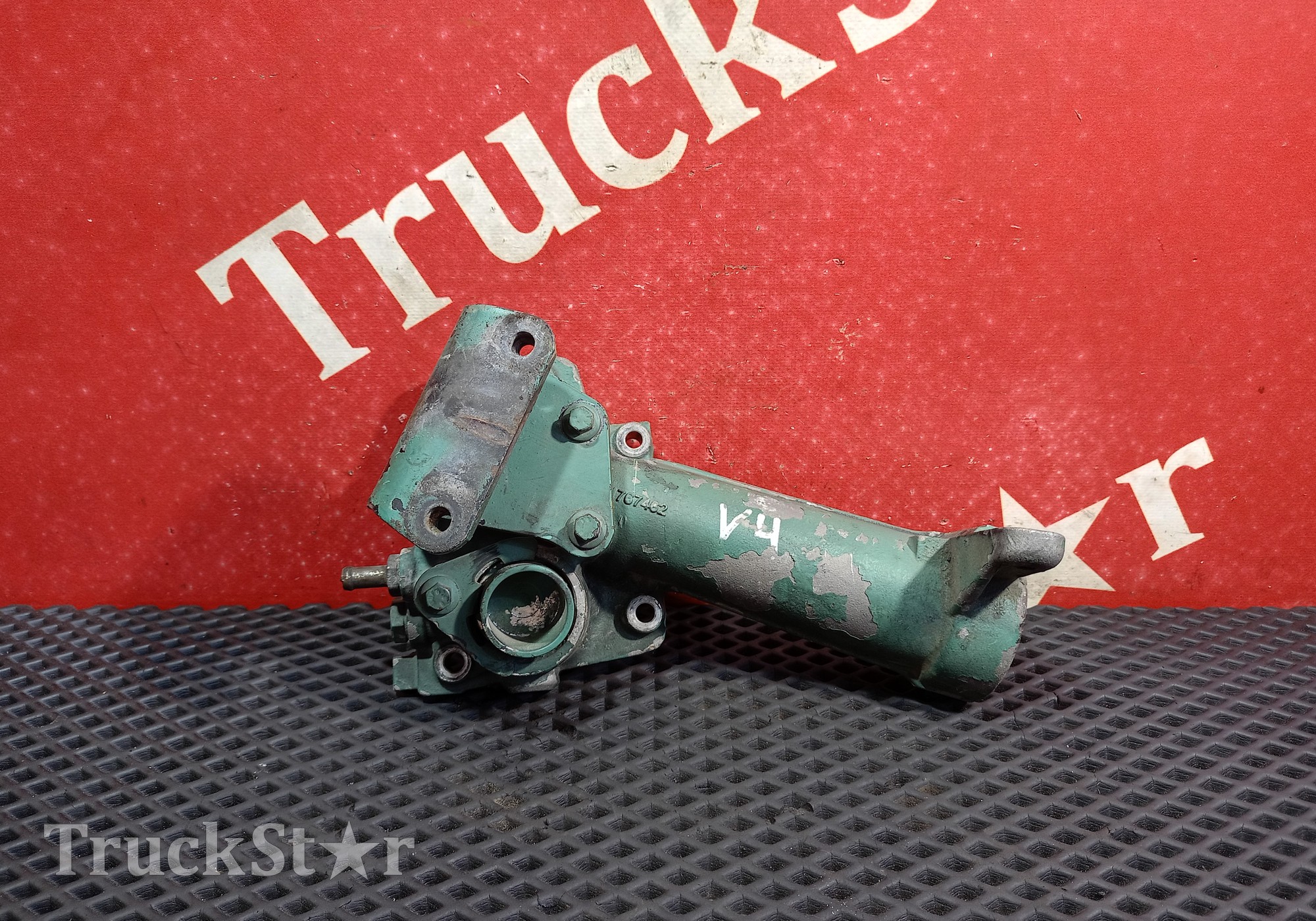21971481 Патрубок системы охлаждения для Volvo