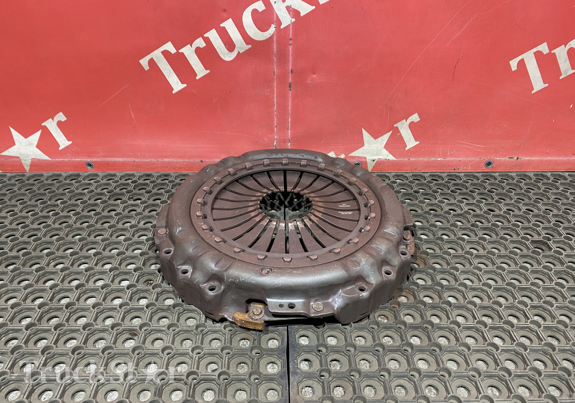7421639030 Корзина сцепления для Volvo FM
