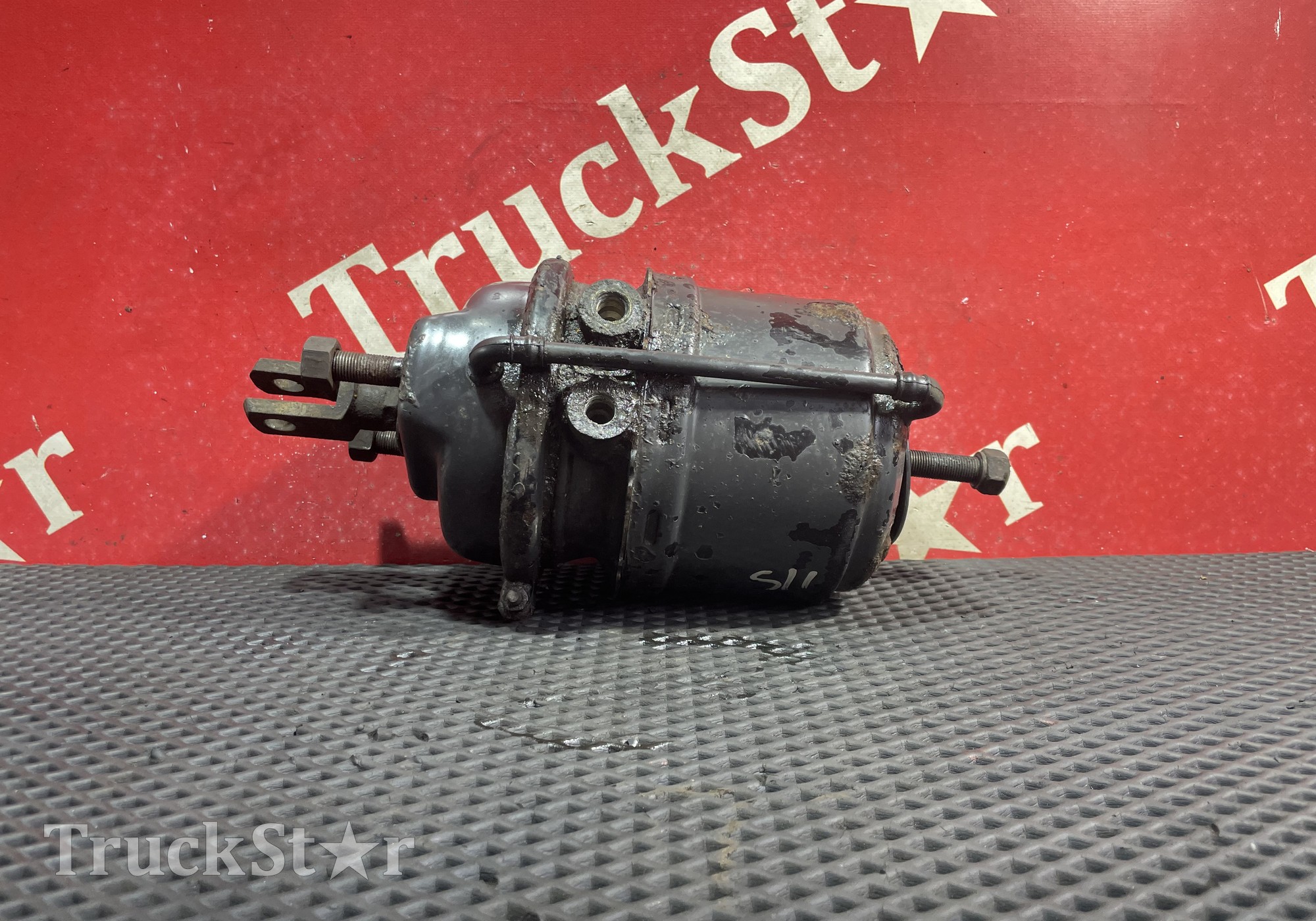 20533195 Энергоаккумулятор задний для Volvo FH