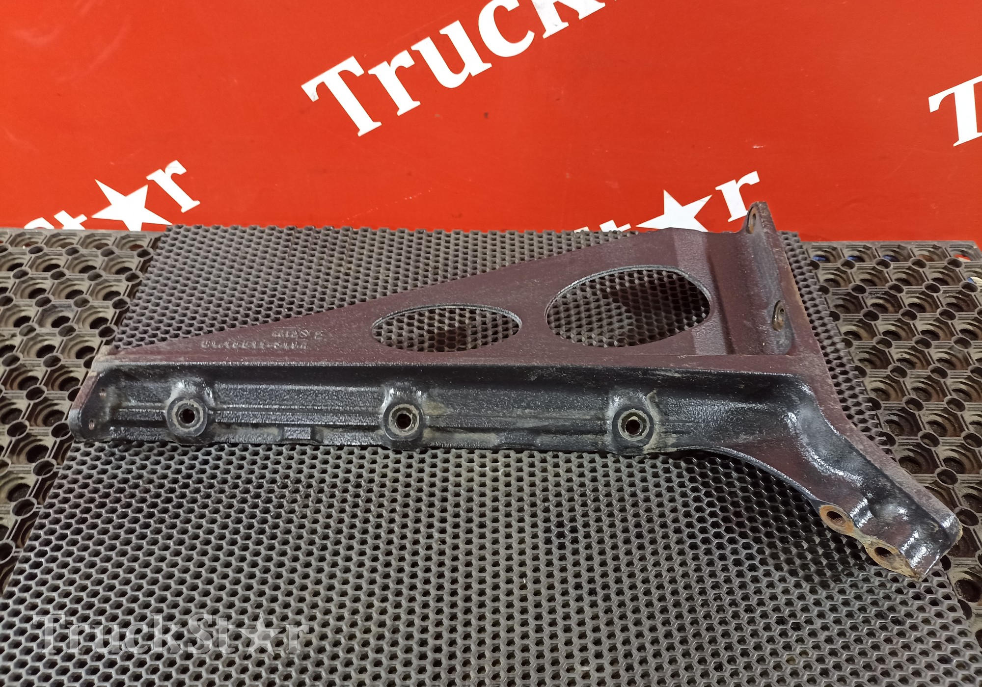 81155110194 Кронштейн бака AdBlue для Man TGS