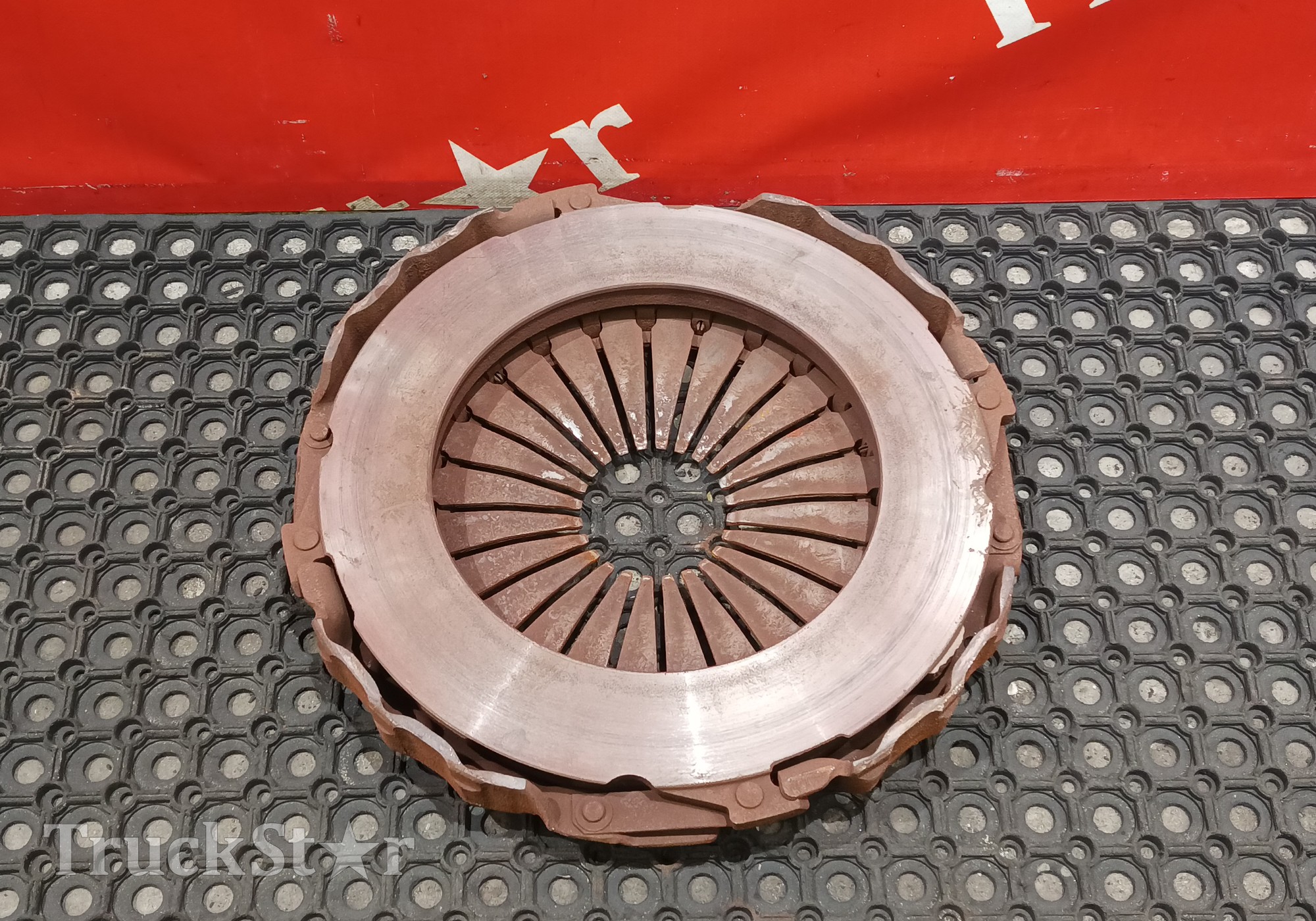 7421639030 Корзина сцепления 2020г. для Volvo