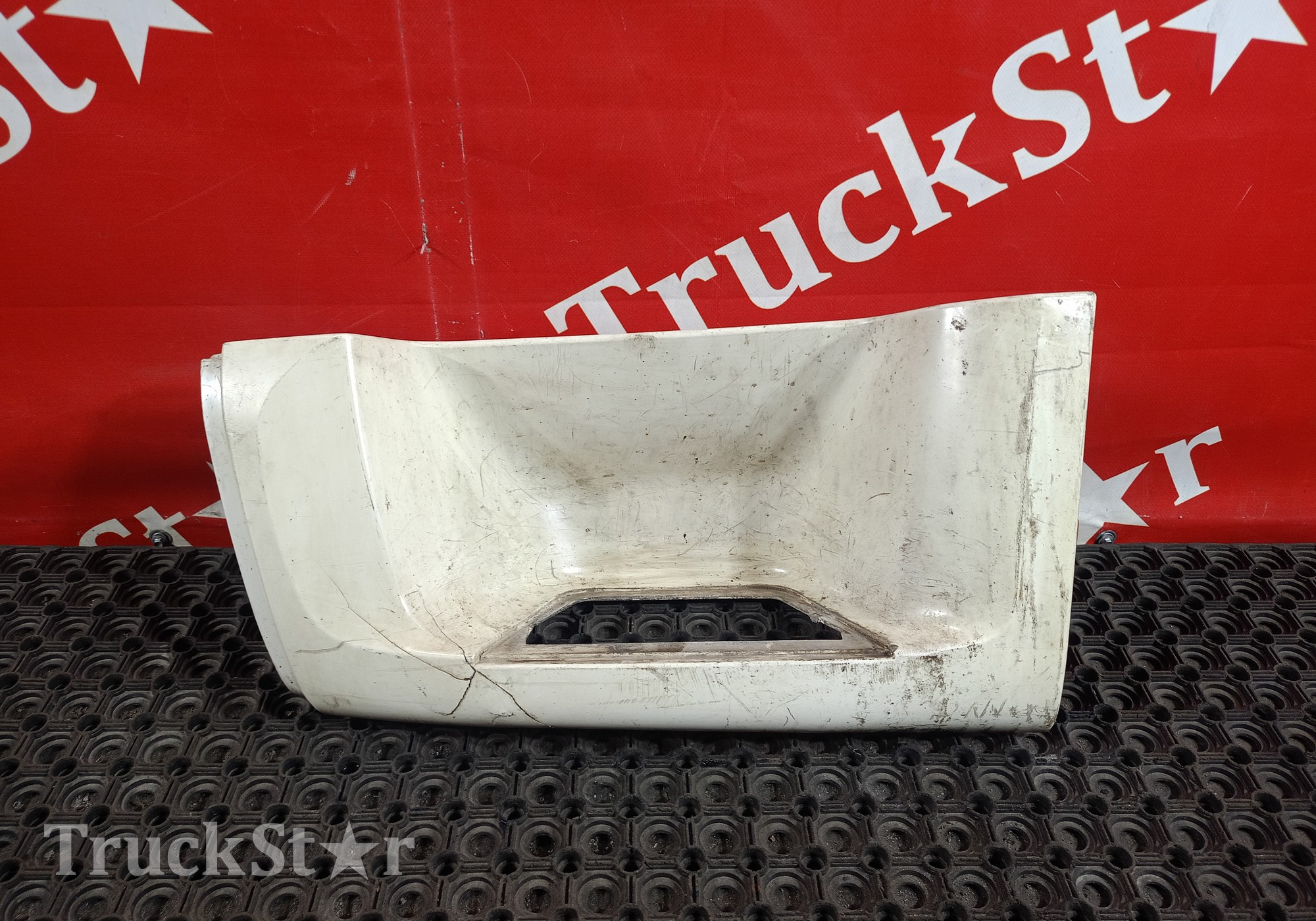1642682 Корпус подножки левый для Daf XF95