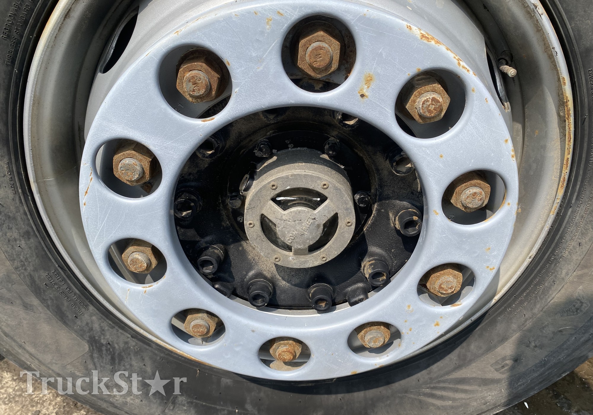 3103010A2001C00 Ступица передняя 2023г для Faw J7 (с 2018)