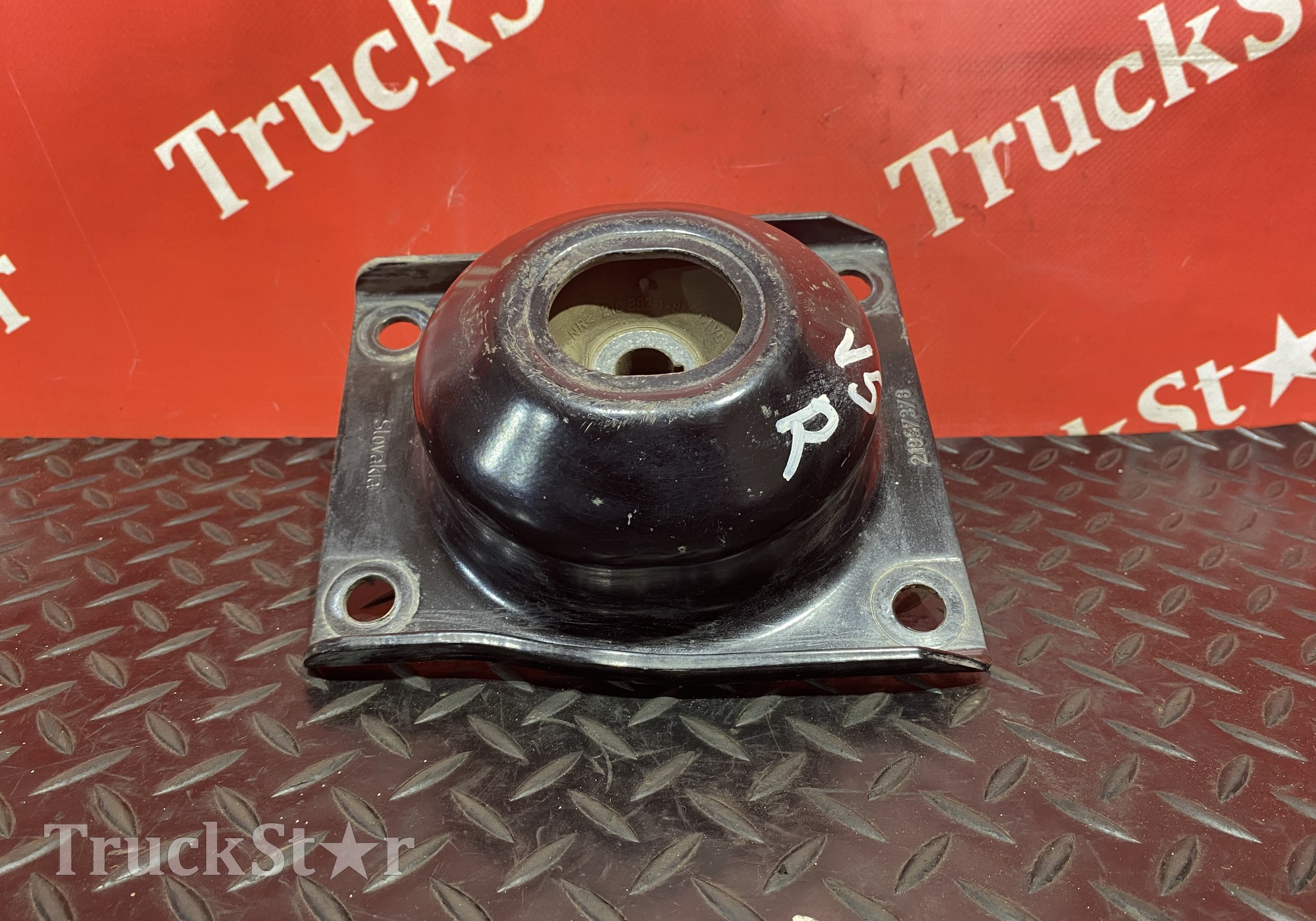 7421997280 Подушка двигателя передняя для Volvo