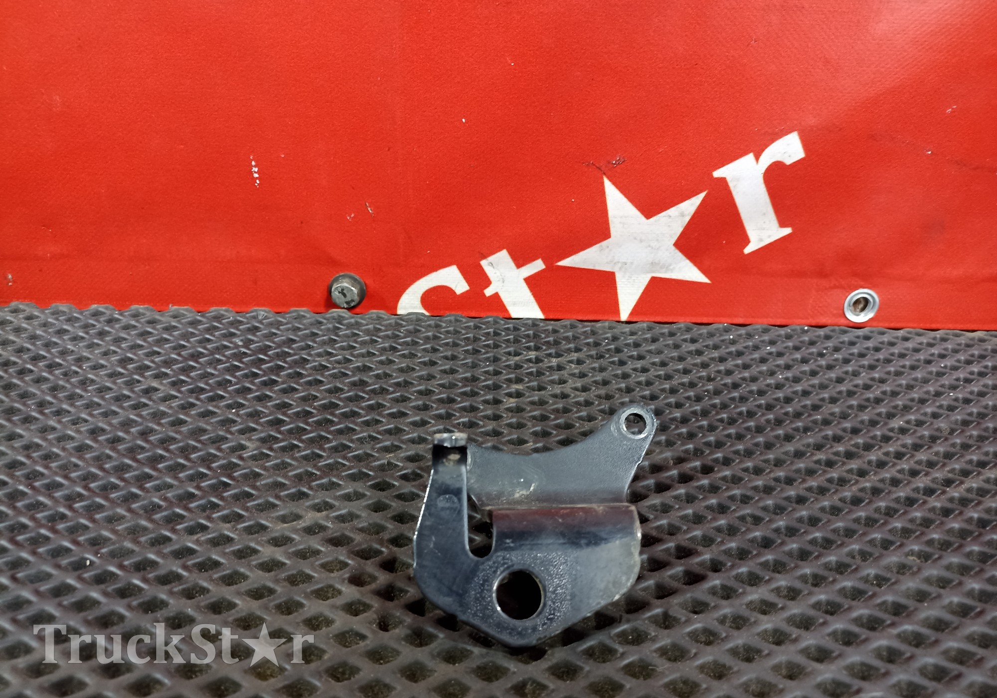 81517150596 Кронштейн крана ABS для Man TGS