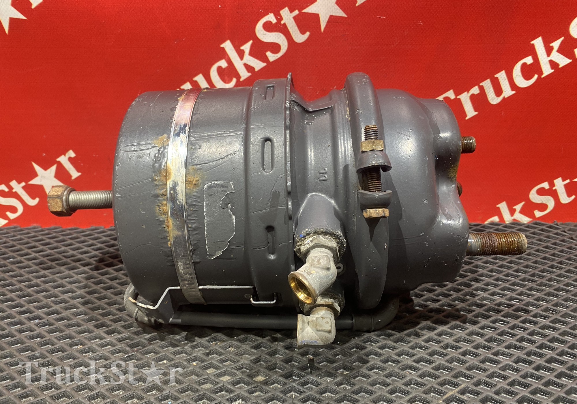 21752715 Энергоаккумулятор тормозной 2019г для Volvo