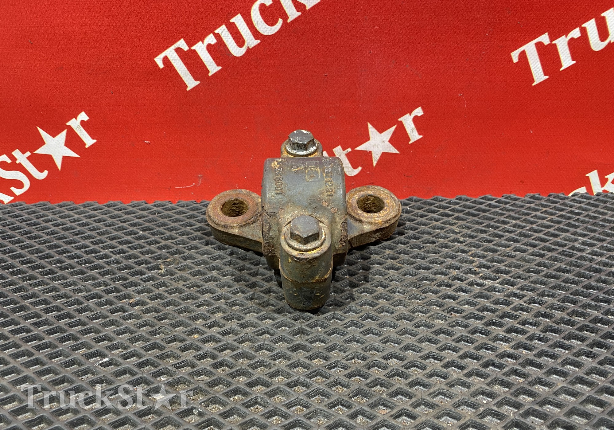 9603231863 Кронштейн переднего стабилизатора для Mercedes-Benz Actros New Actros MP4 (с 2011)