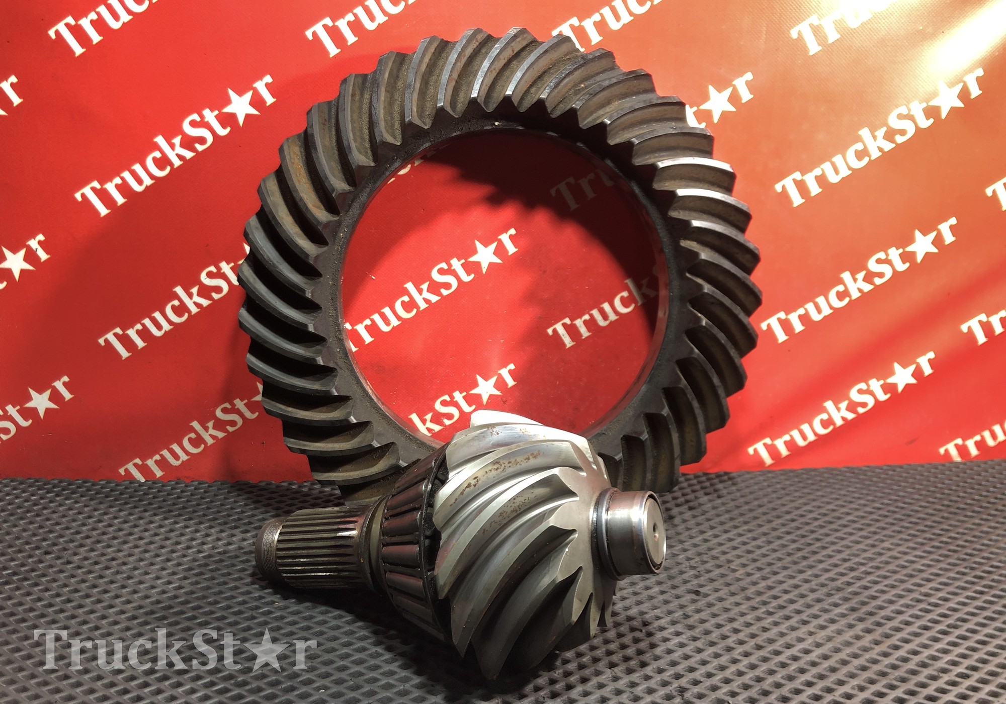 81351996598 Главная пара редуктора HY-1350 37:12 3.083 для Man