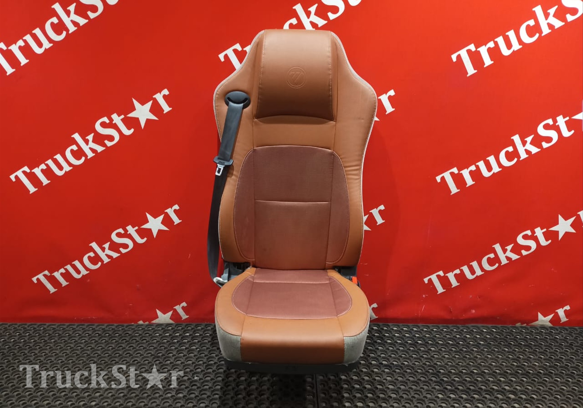 H4681020108A0 Сиденье пассажирское механическое 2023г для Foton Auman EST