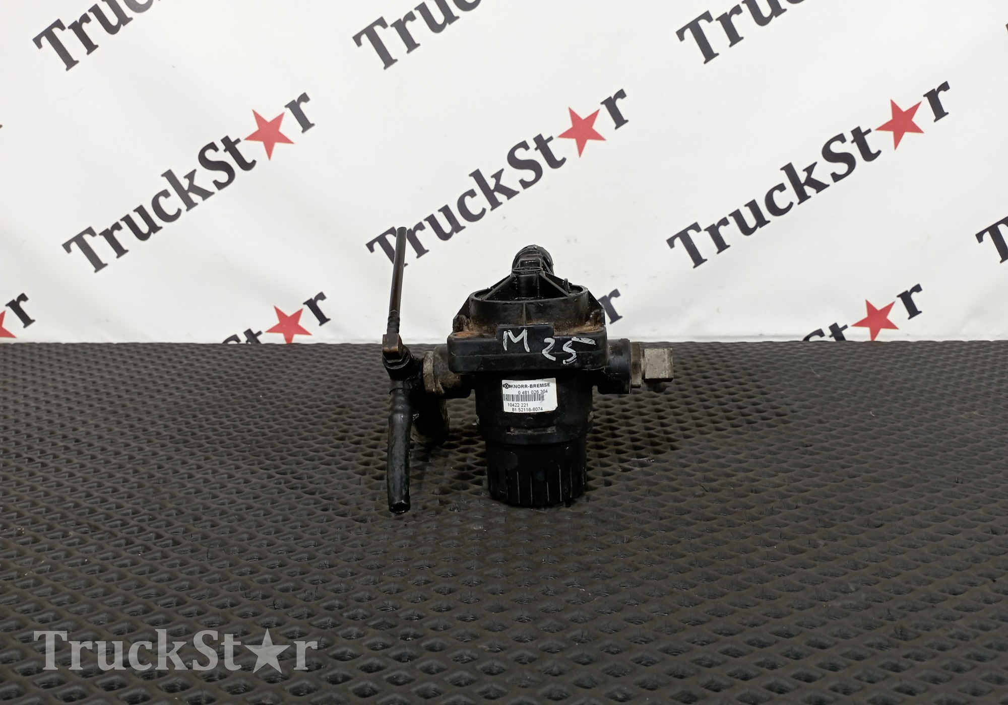 81521166075 Клапан ускорительный для Man L2000