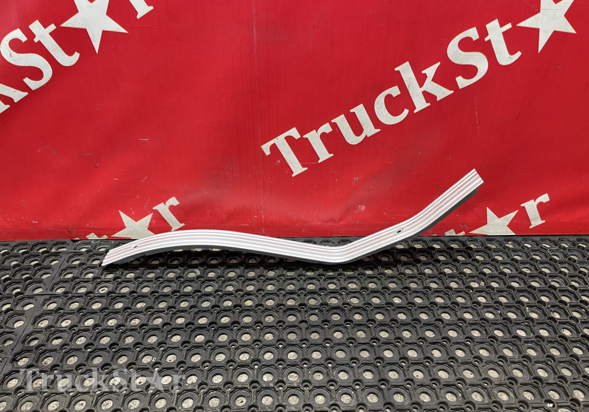 1476082 Накладка порога для Scania 4-series P (с 1995 по 2007)