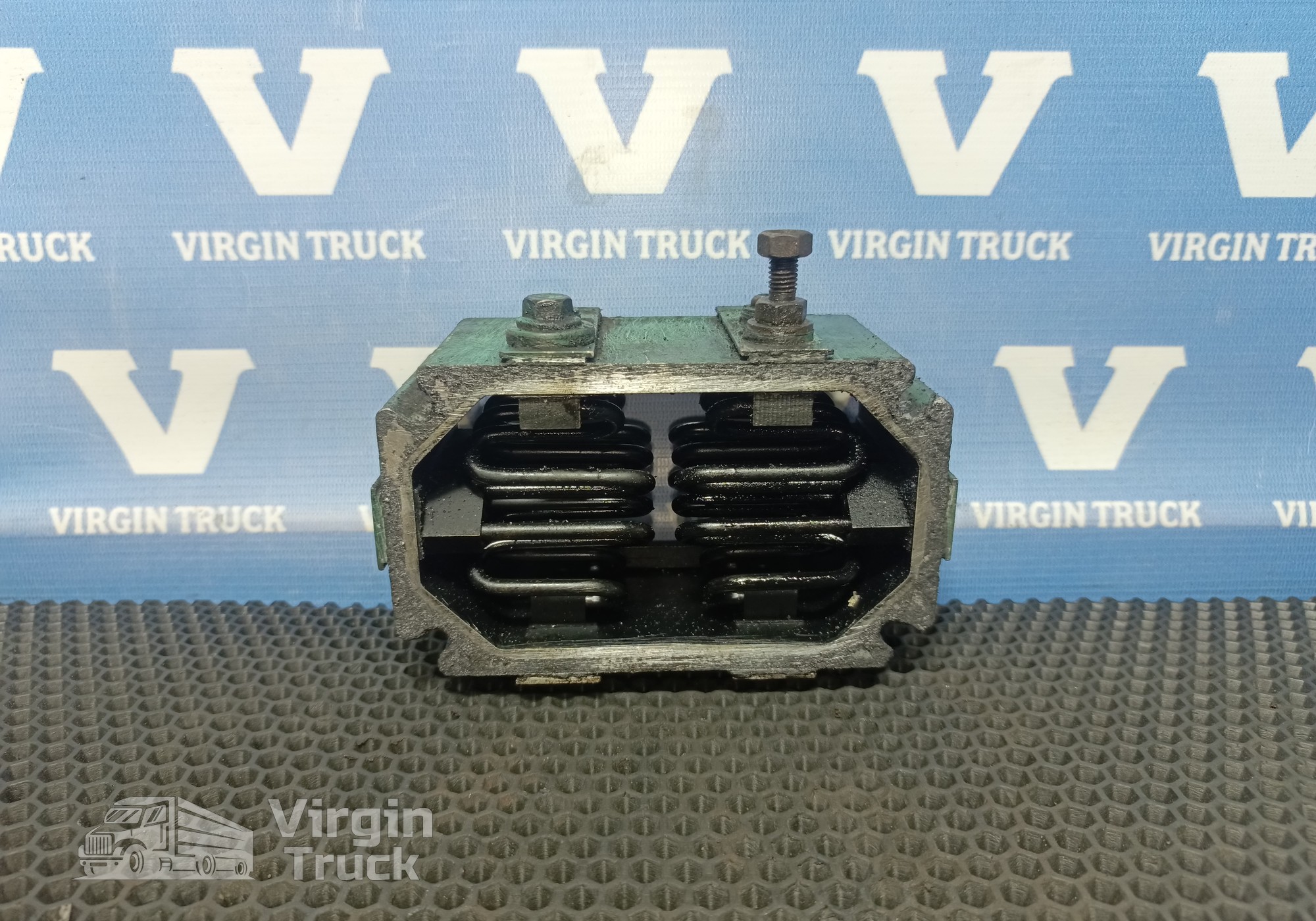 22504361 Свеча накаливания для Renault T