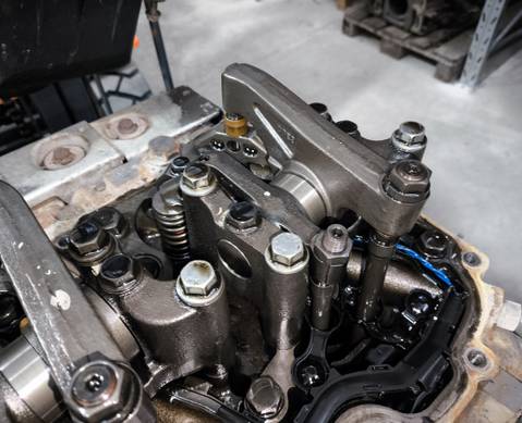 1744670 Вал рокеров для Daf XF105 (с 2005)