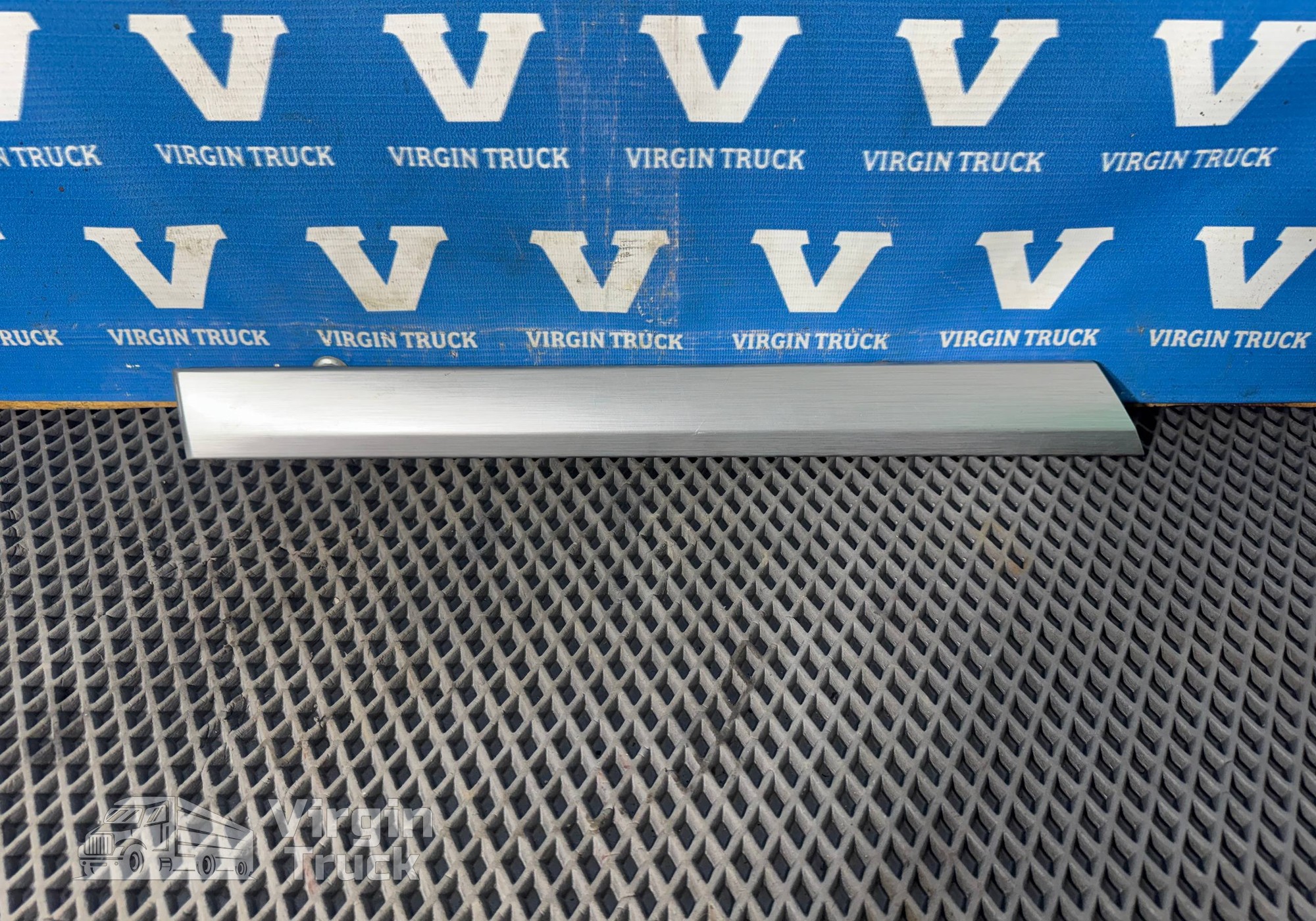 81626810031 Накладка декоративная для Man TGL