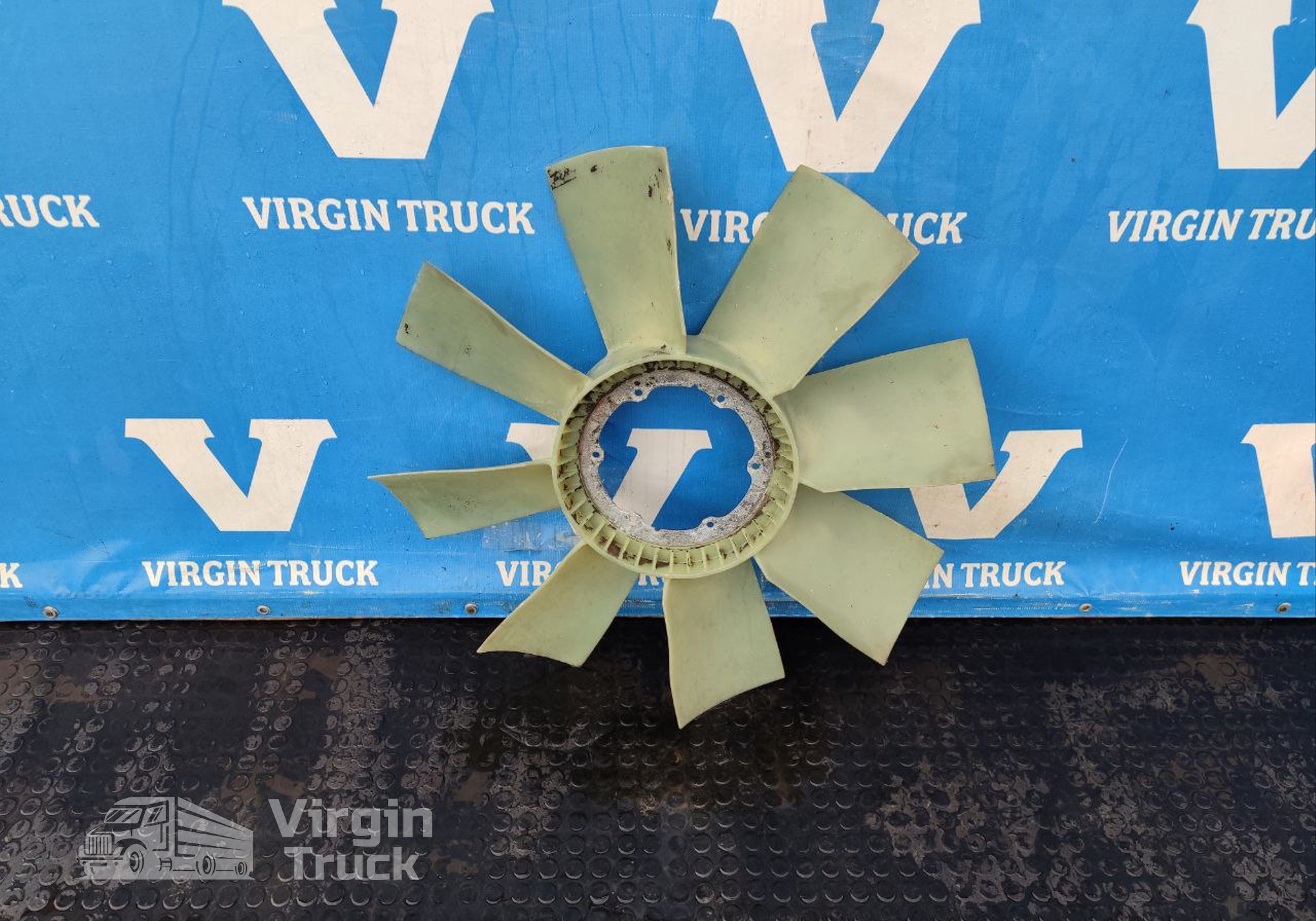 7047118 Крыльчатка вискомуфты для Daf